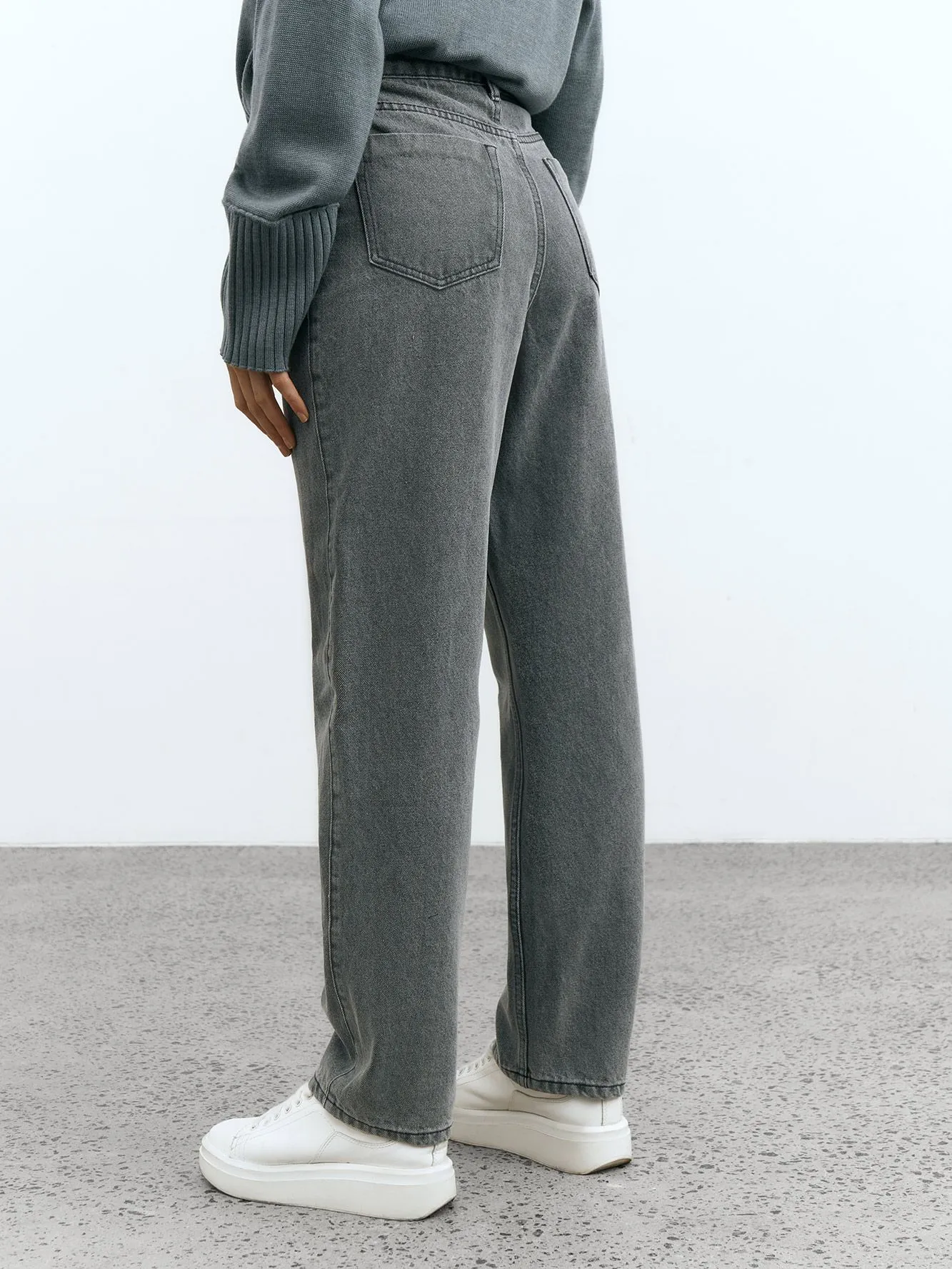 Джинсы MOM FIT