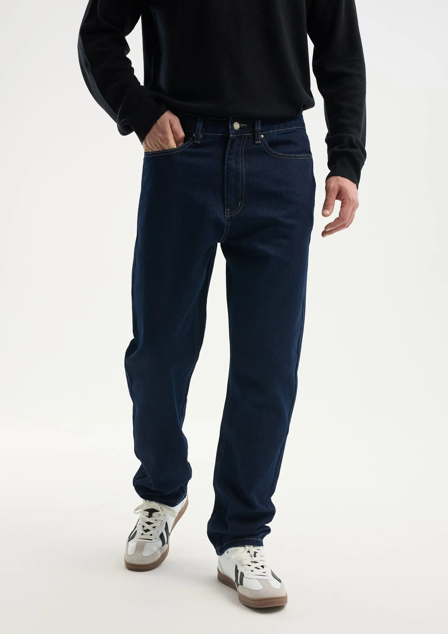 Джинсы tapered fit