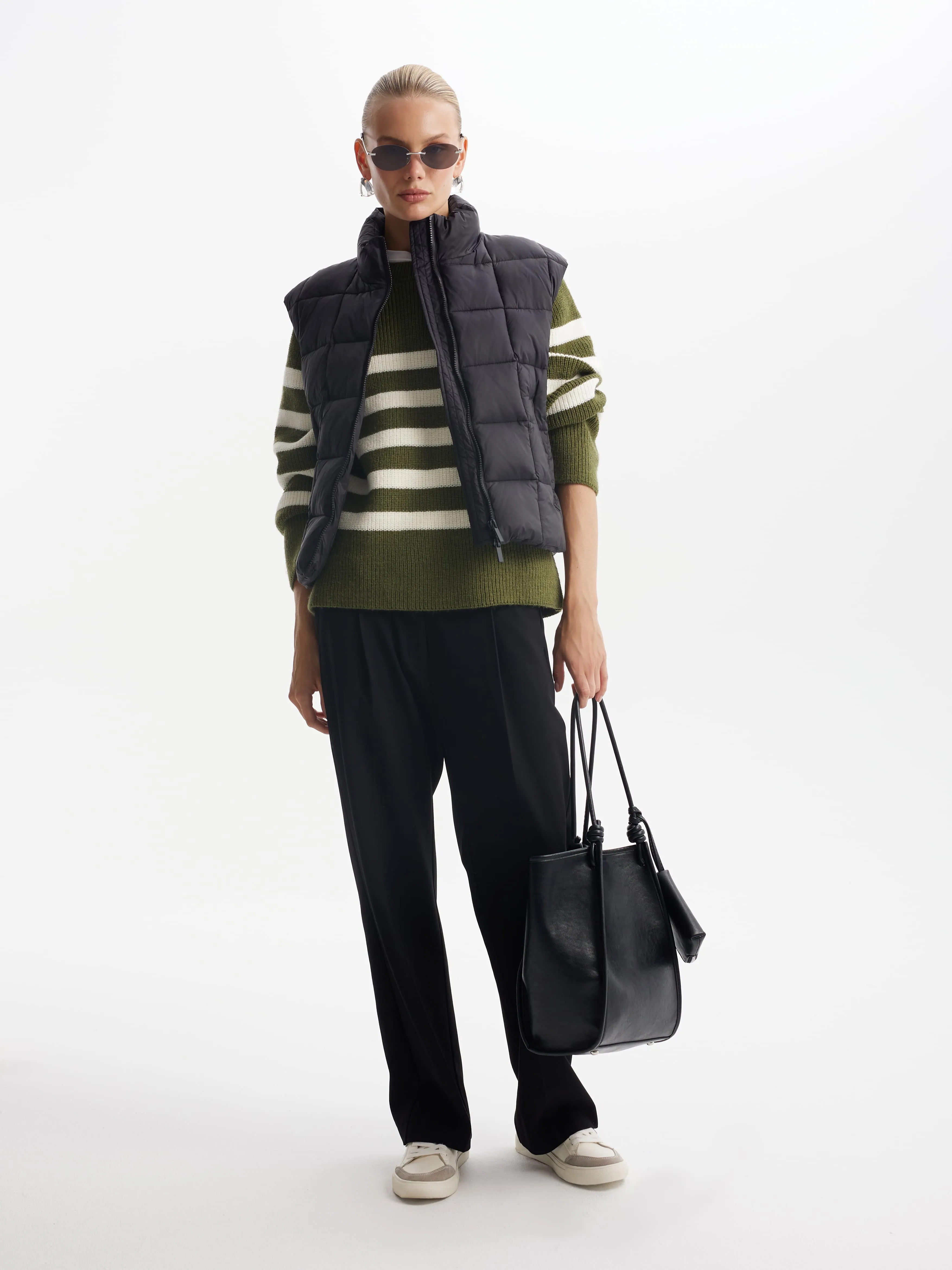 Укороченный жилет с утеплителем DuPont Sorona Aura