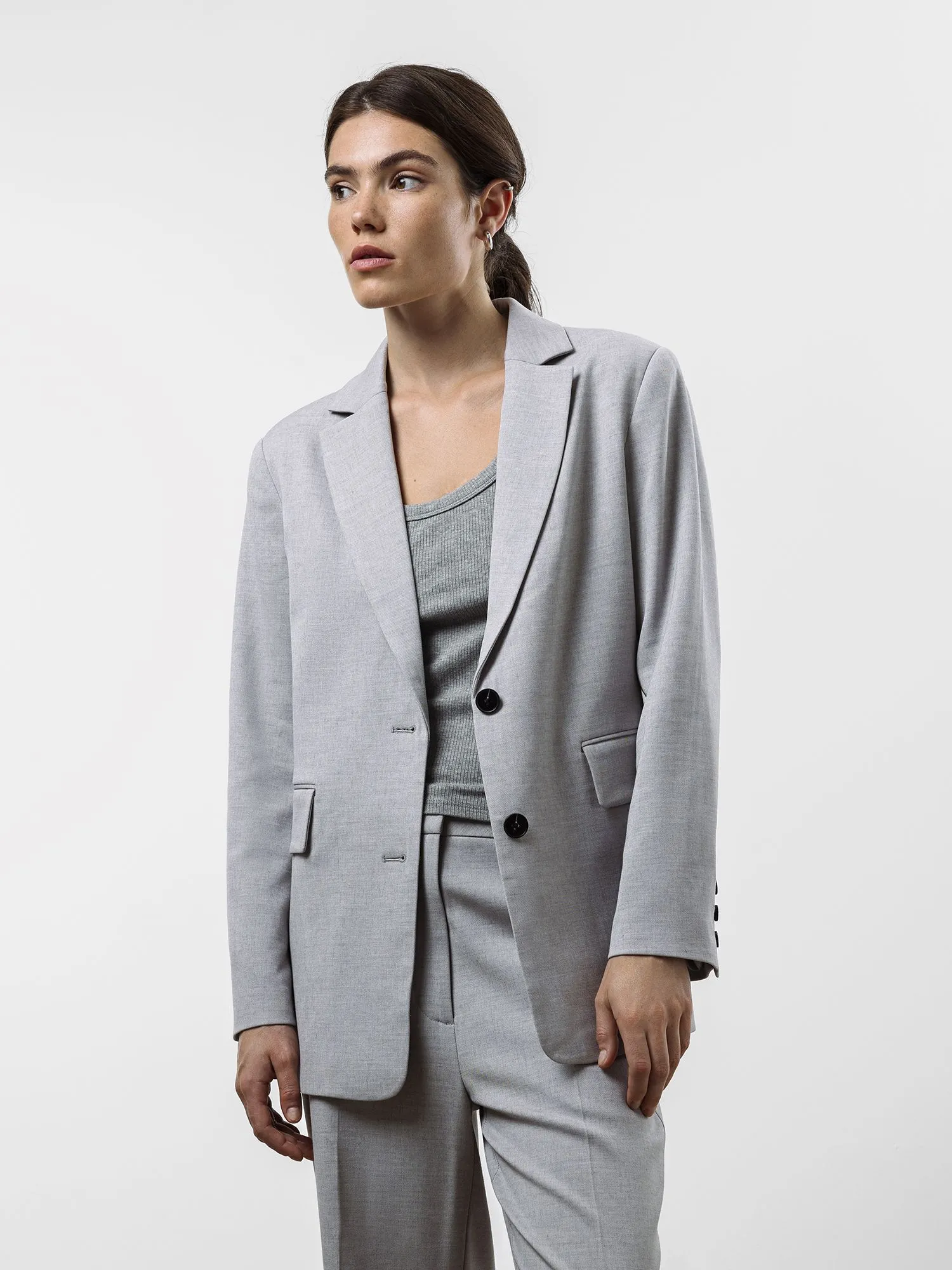 Однобортный жакет с добавлением шерсти и льна