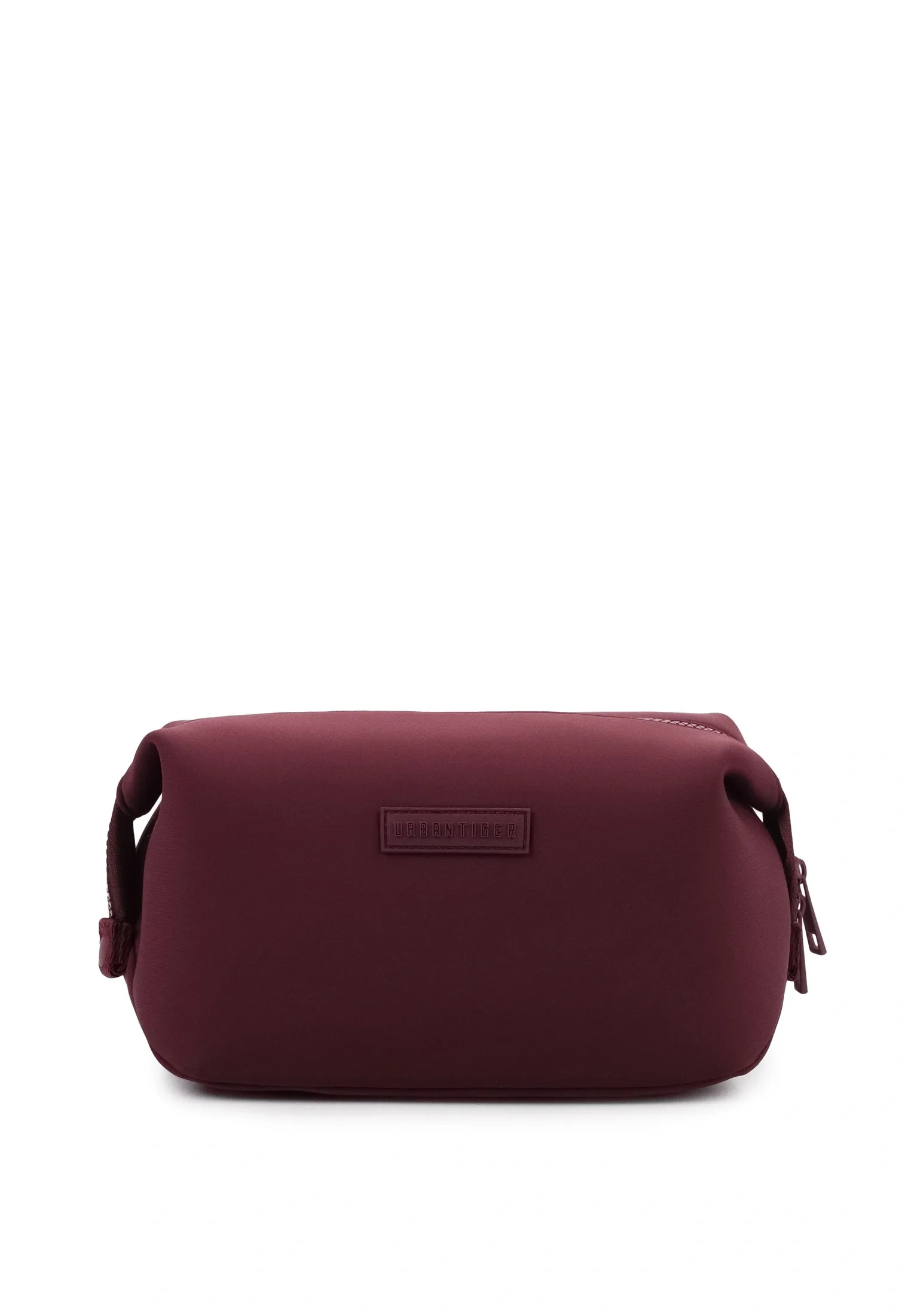 Косметичка из технологичной ткани