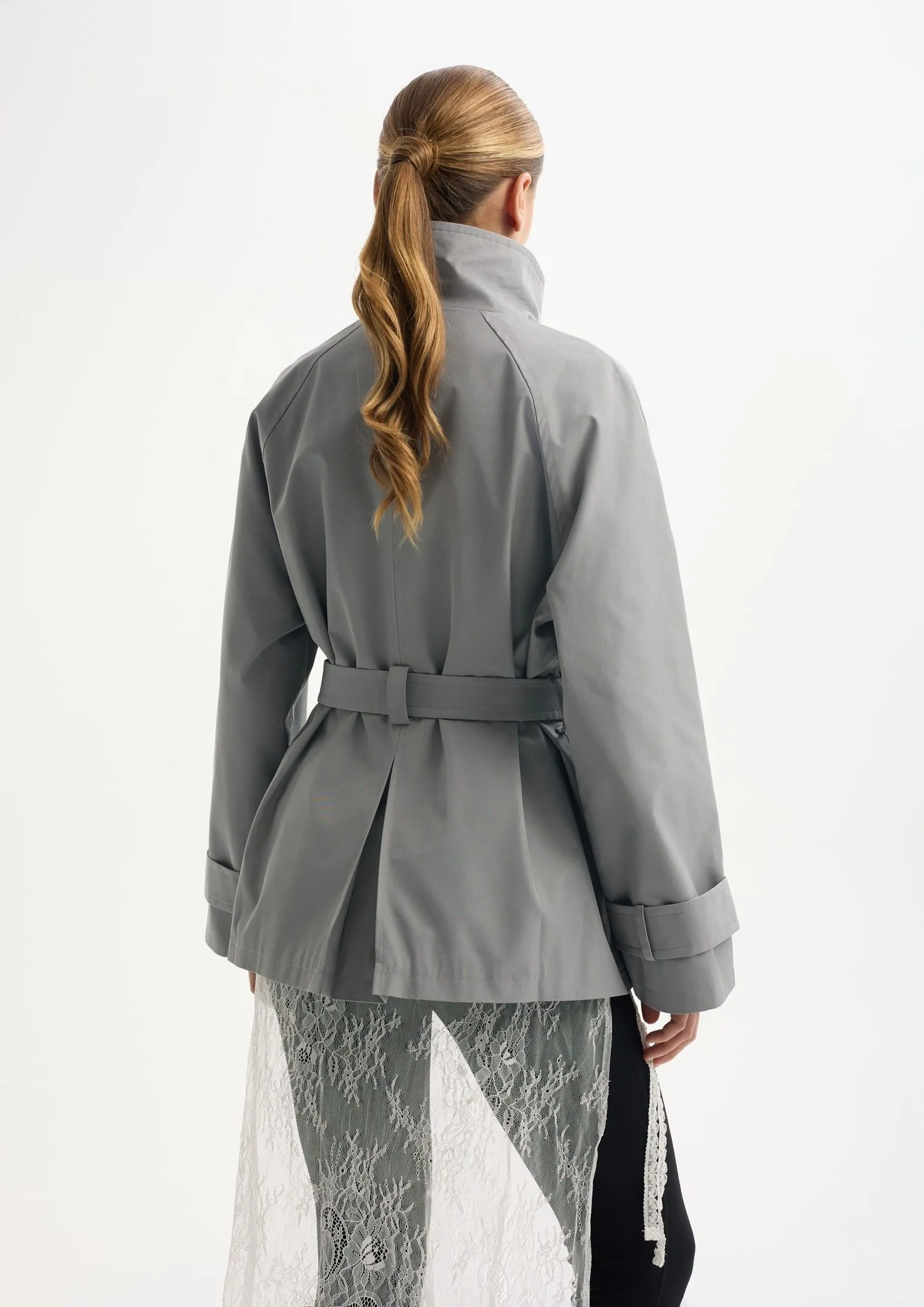 Укороченный плащ с влагозащитной пропиткой