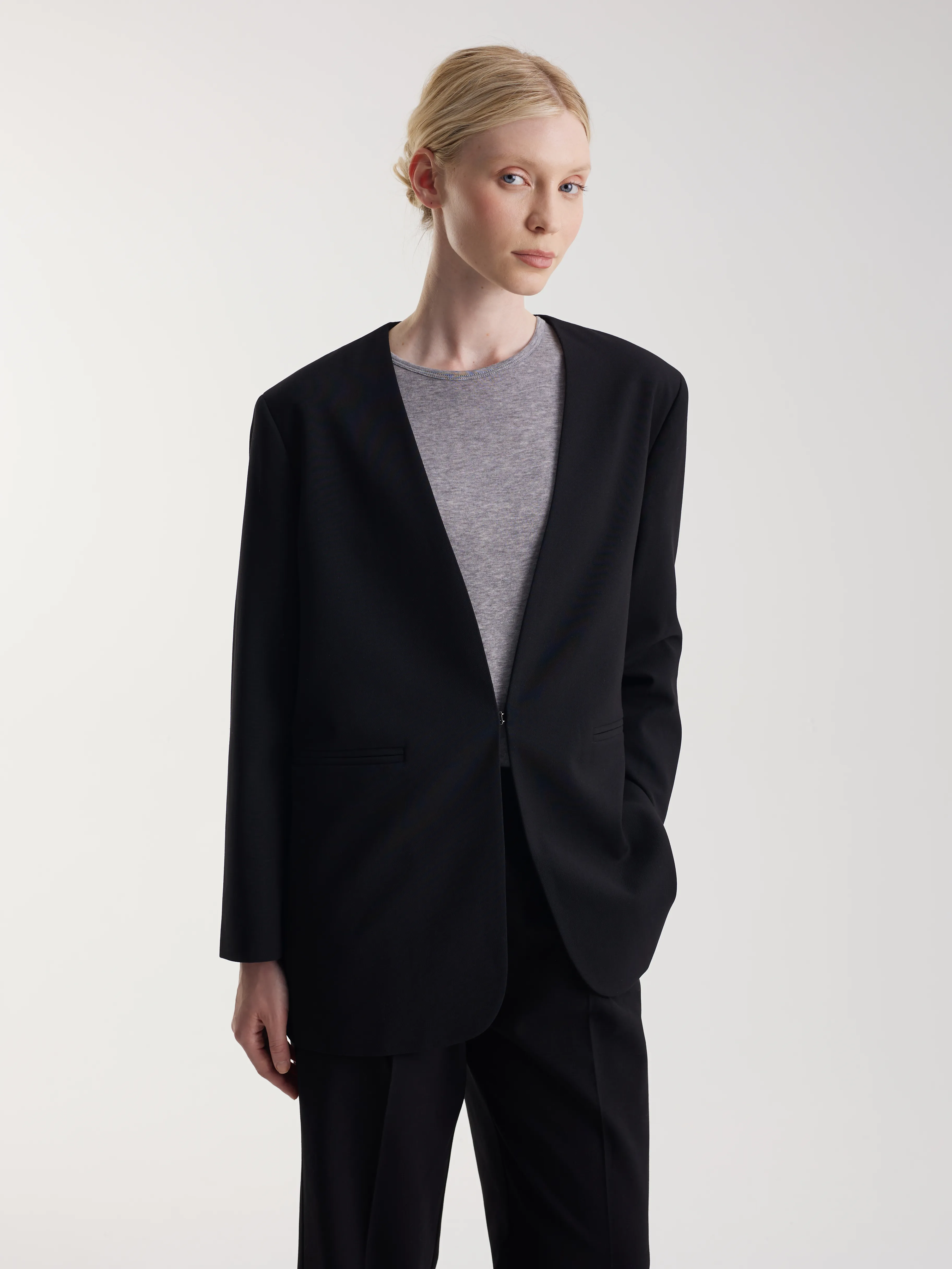 Жакет из костюмной поливискозы с добавлением шерсти