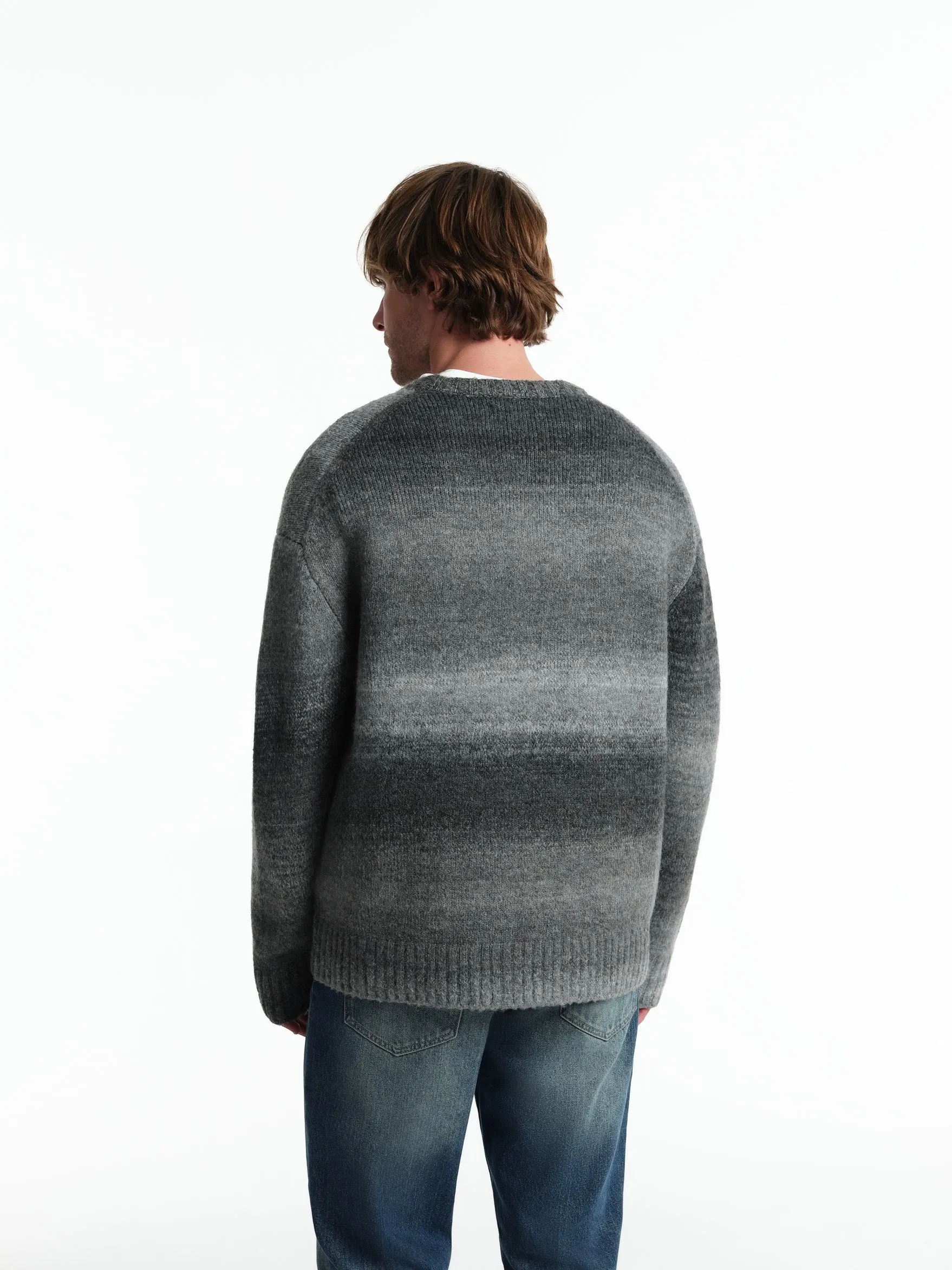 Джемпер с градиентом