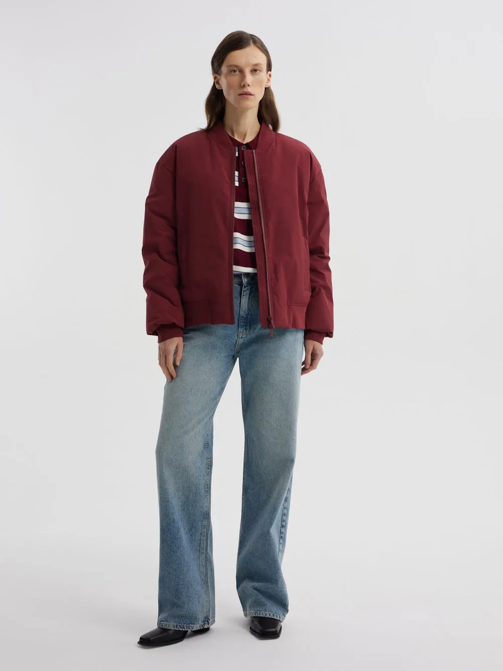 Утепленный бомбер из переработанного полиэстера на мембране