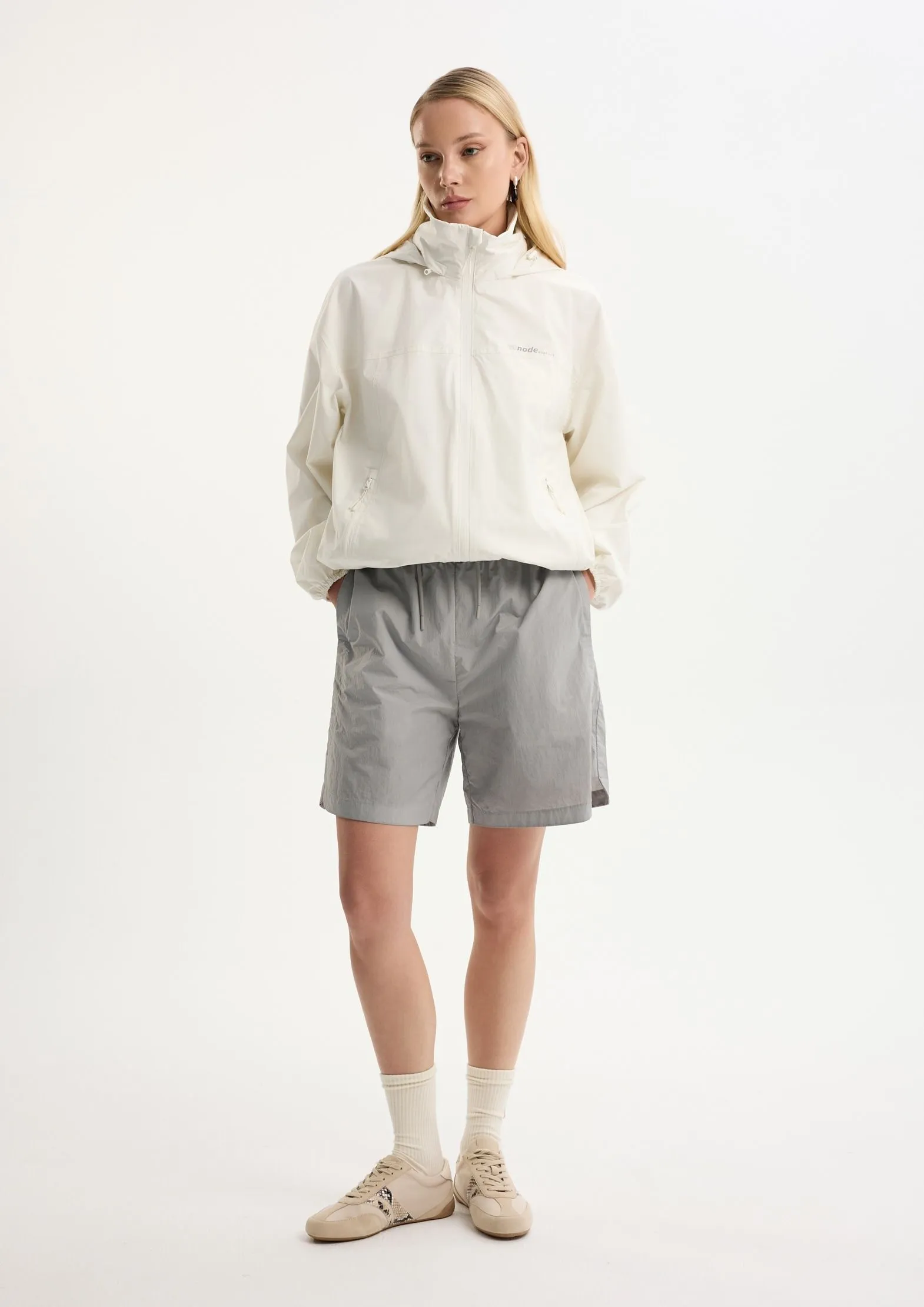 Ветровка из технологичной ткани на мембране 5000/5000