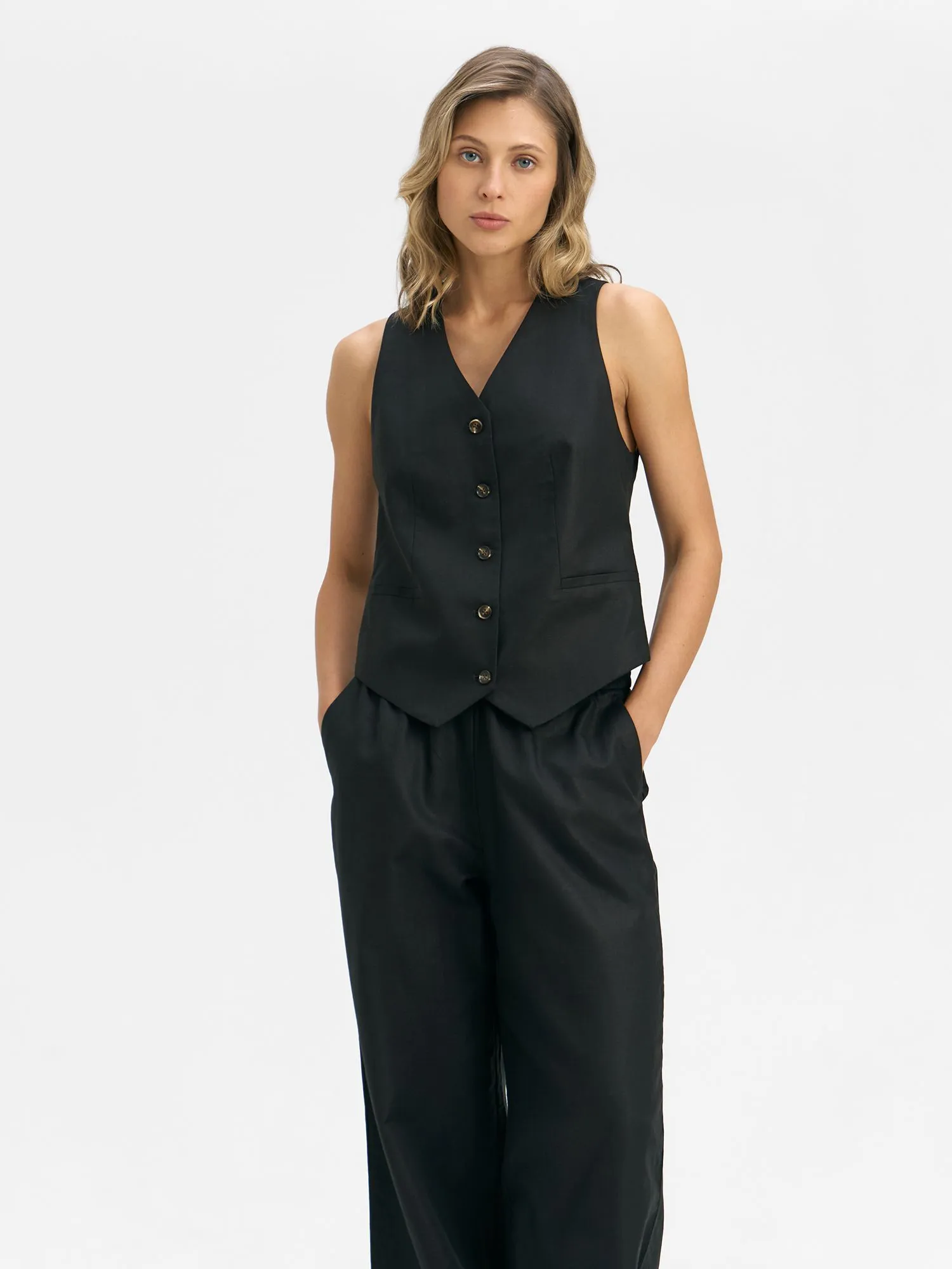 Льняной жилет