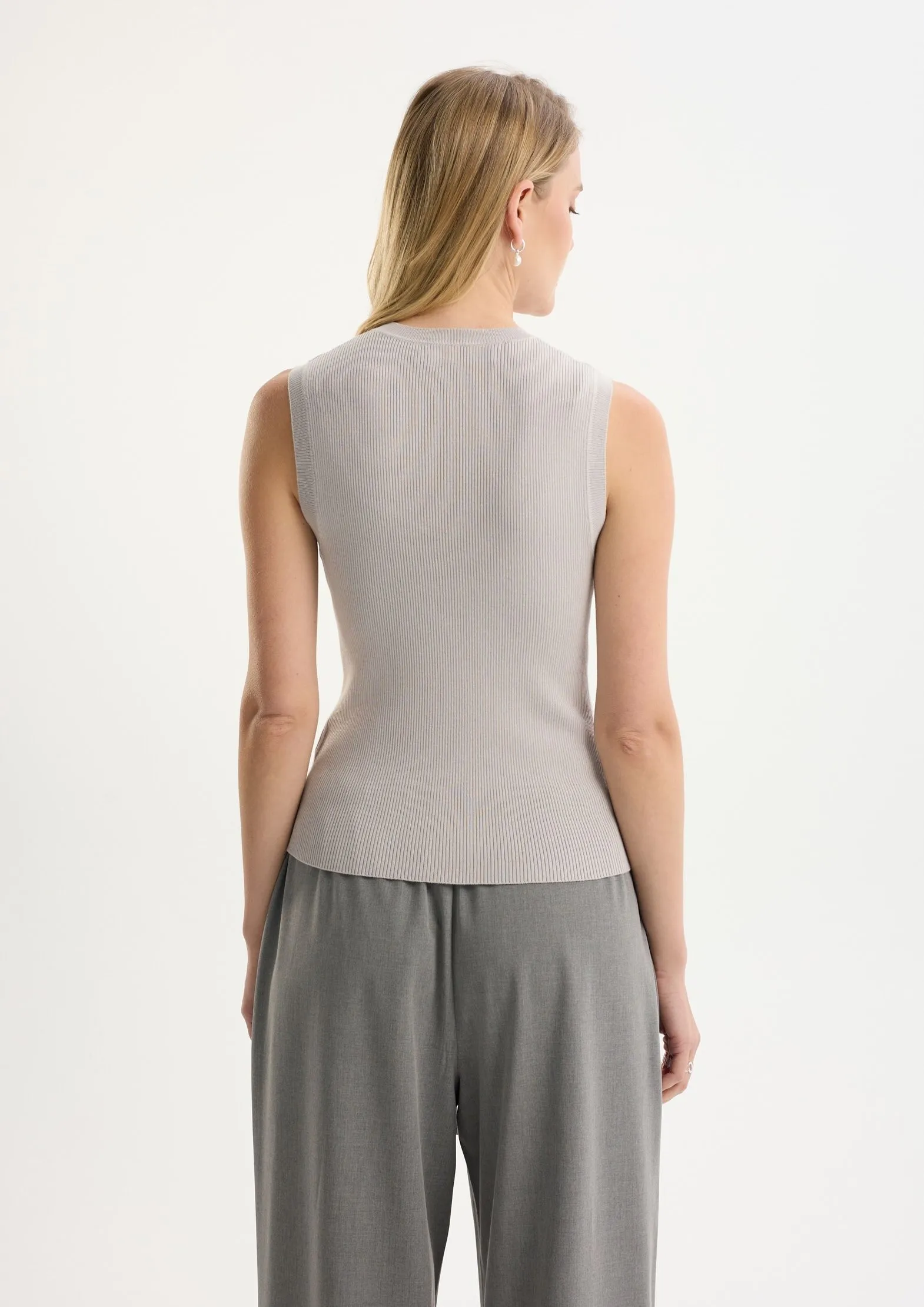 Топ из хлопка и модала