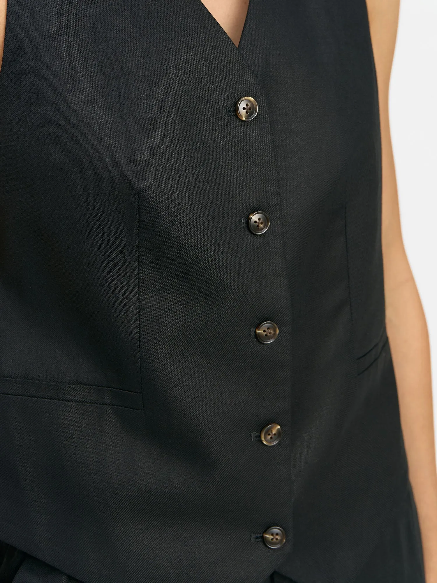 Льняной жилет