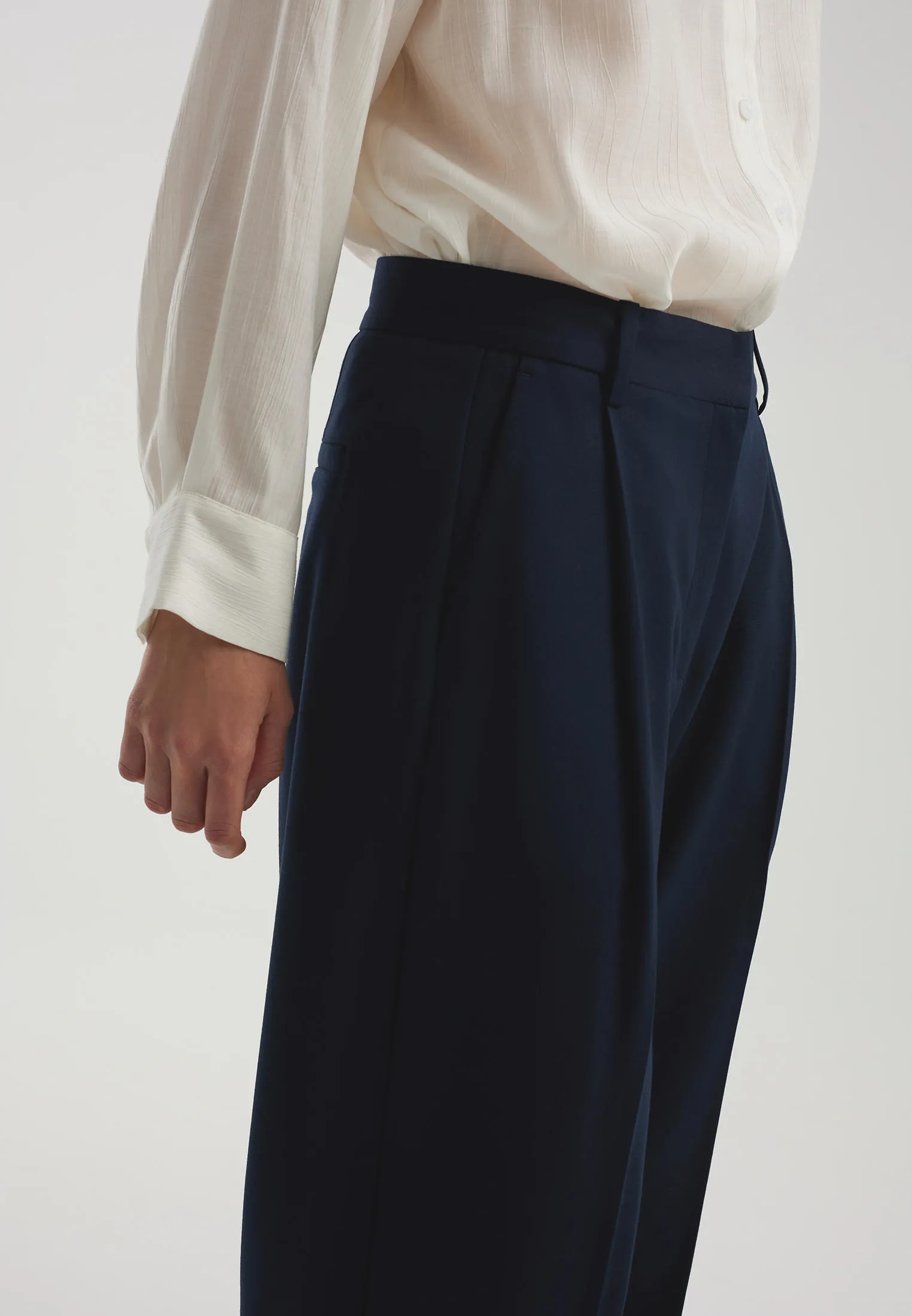 Брюки со стрелками из поливискозы