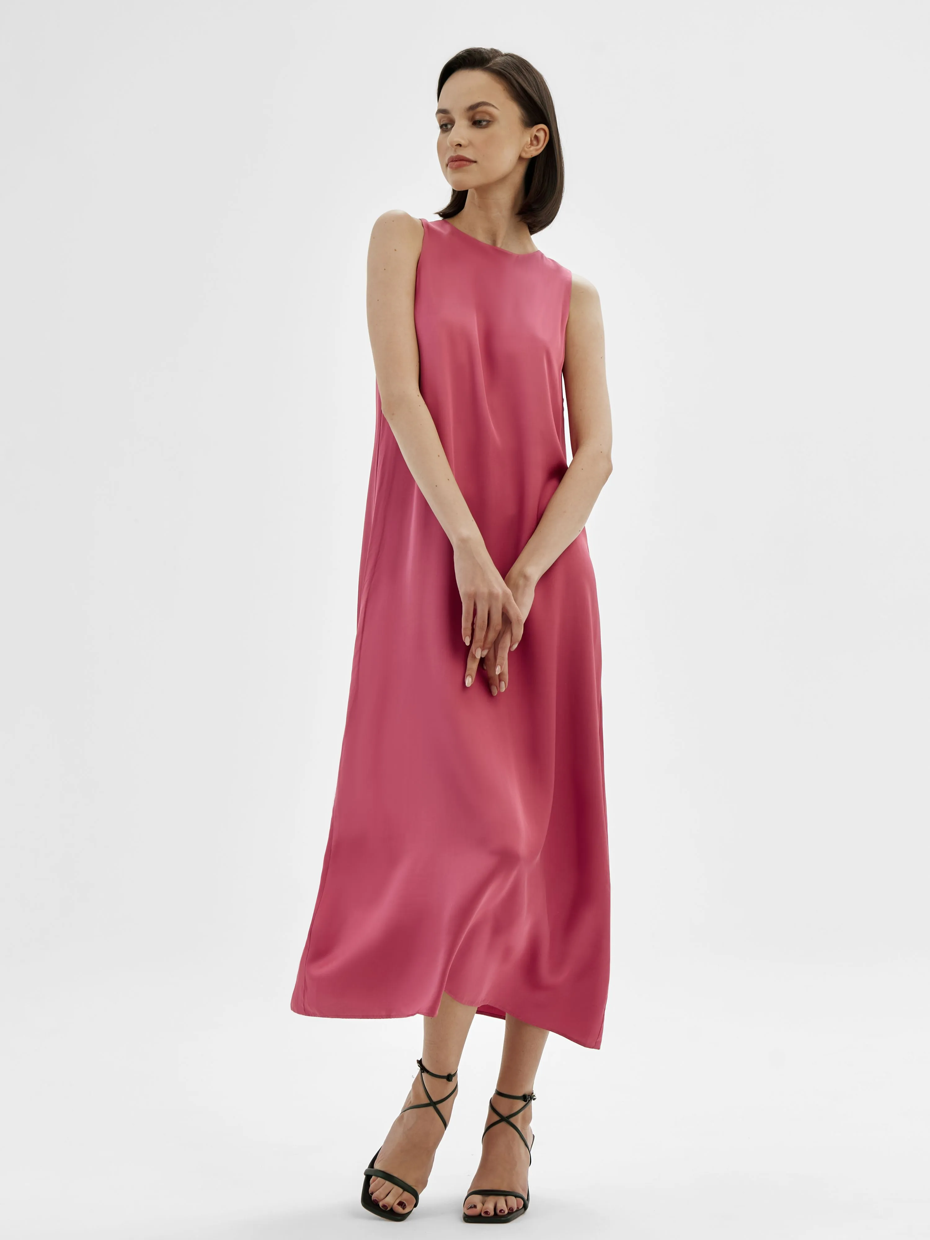 Струящееся платье из вискозы