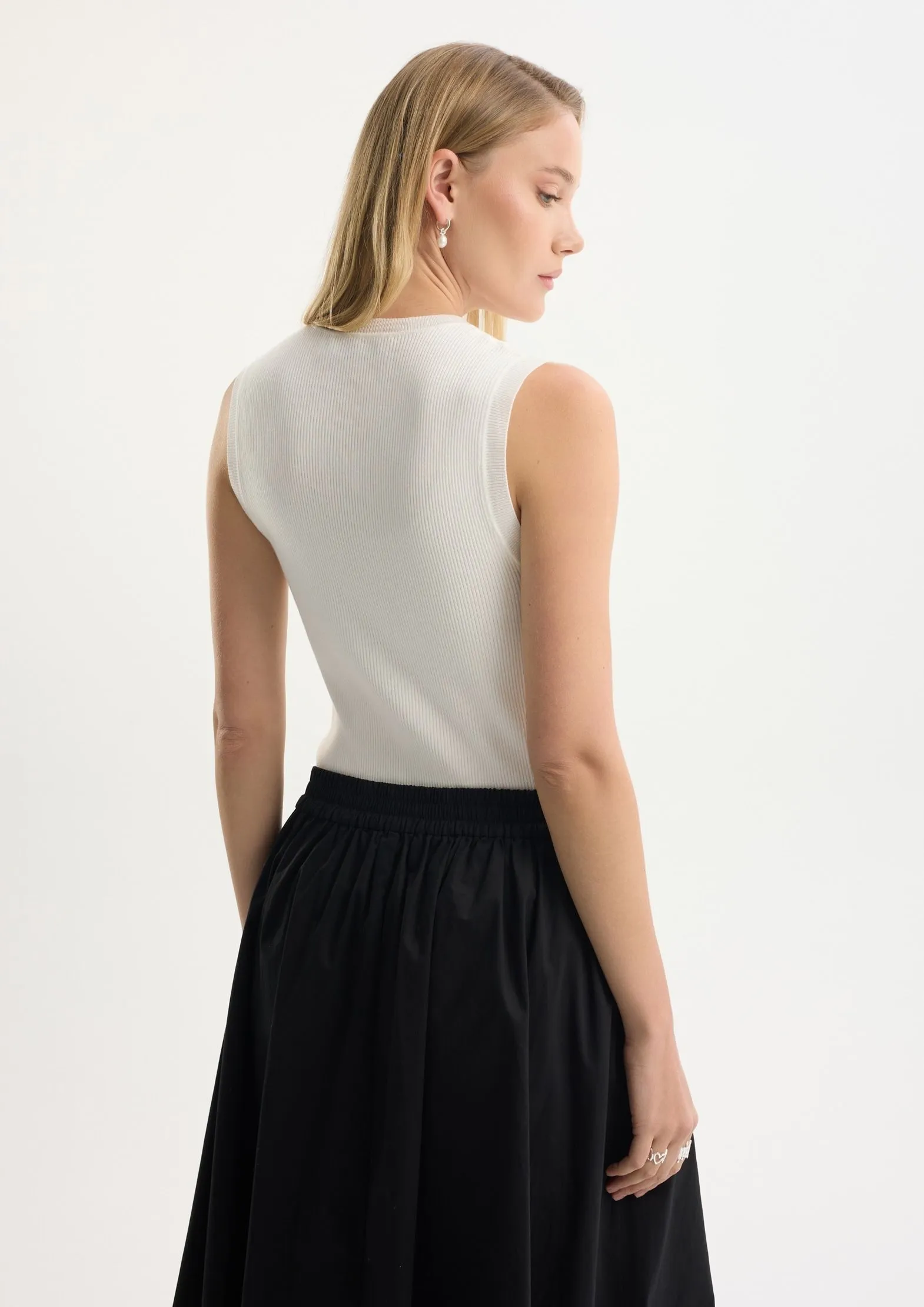 Топ из хлопка и модала