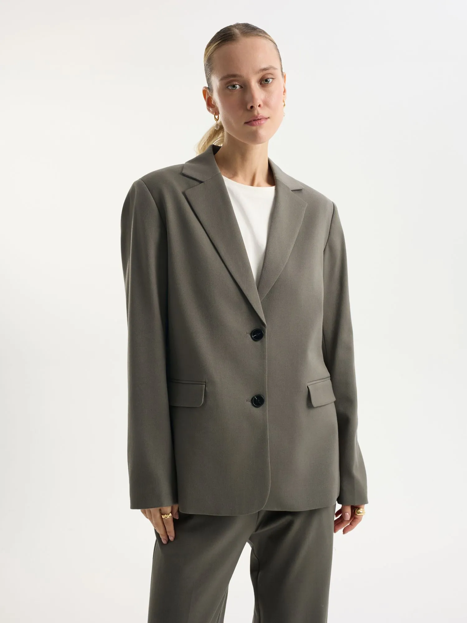 Однобортный жакет с добавлением шерсти и льна