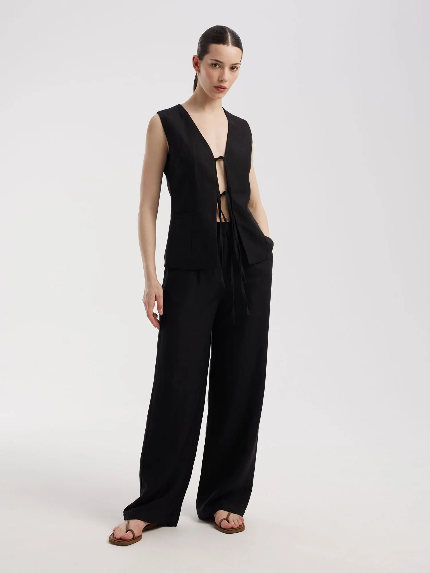 Брюки из льна и лиоцелла