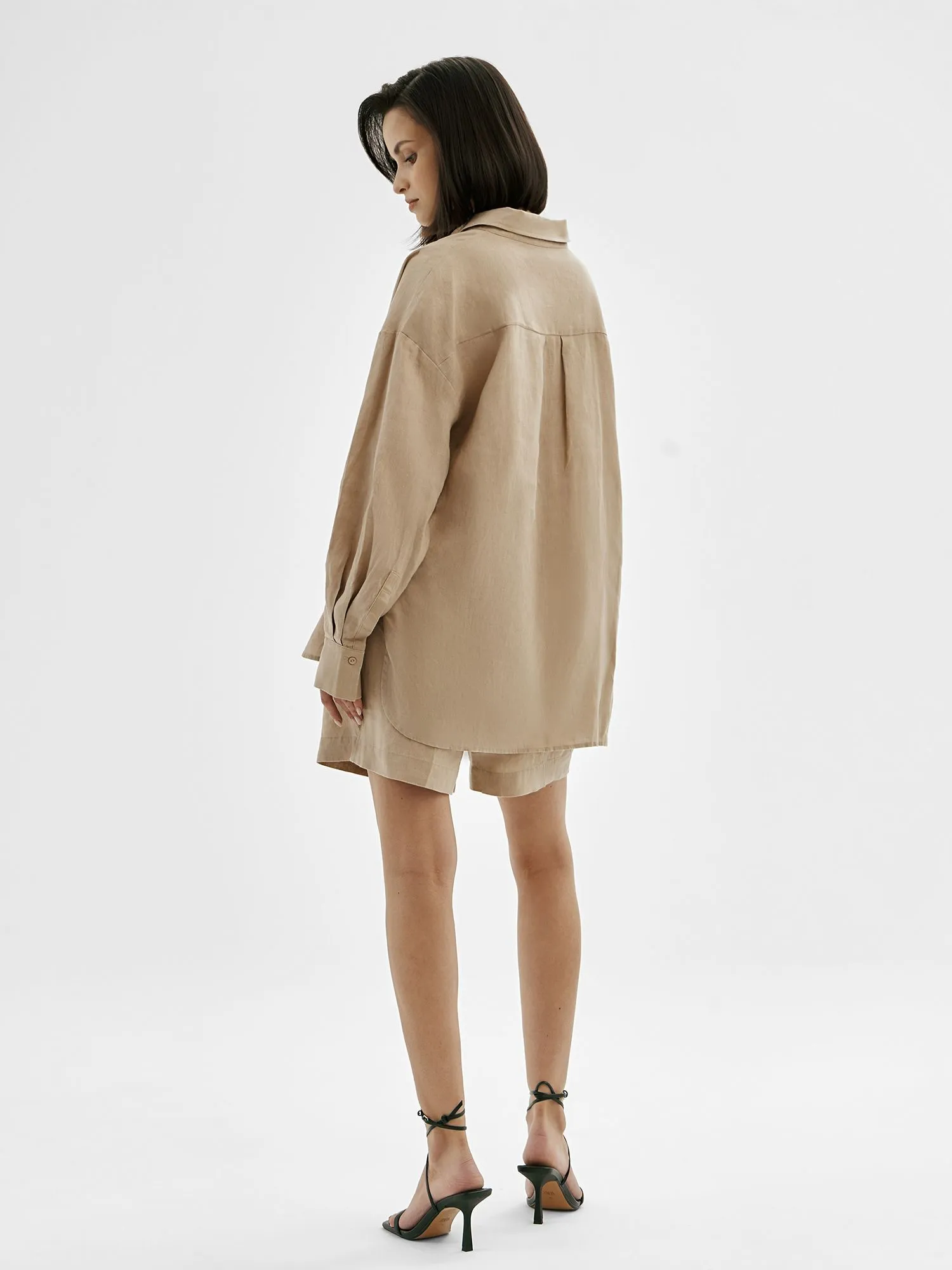 Льняная рубашка