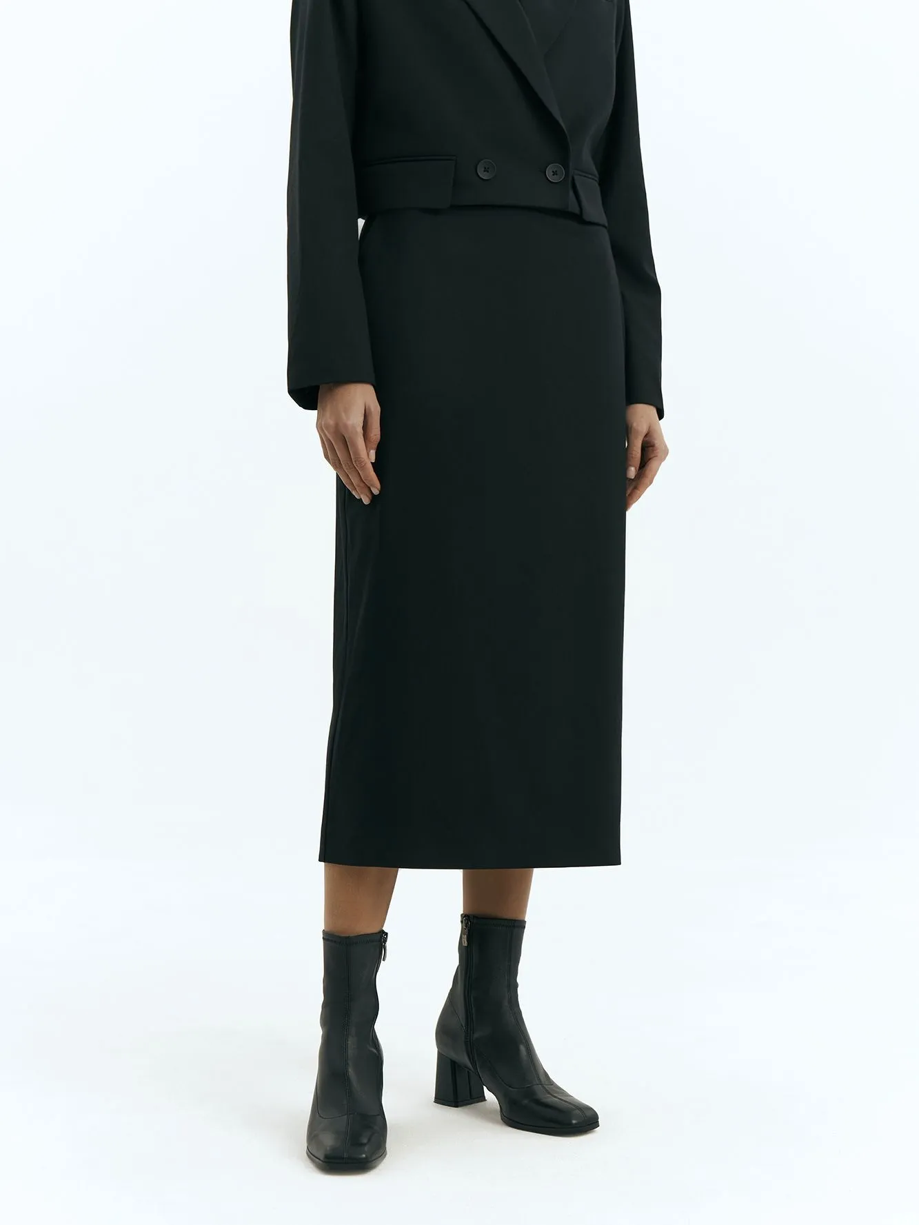 Облегающая юбка приталенного силуэта