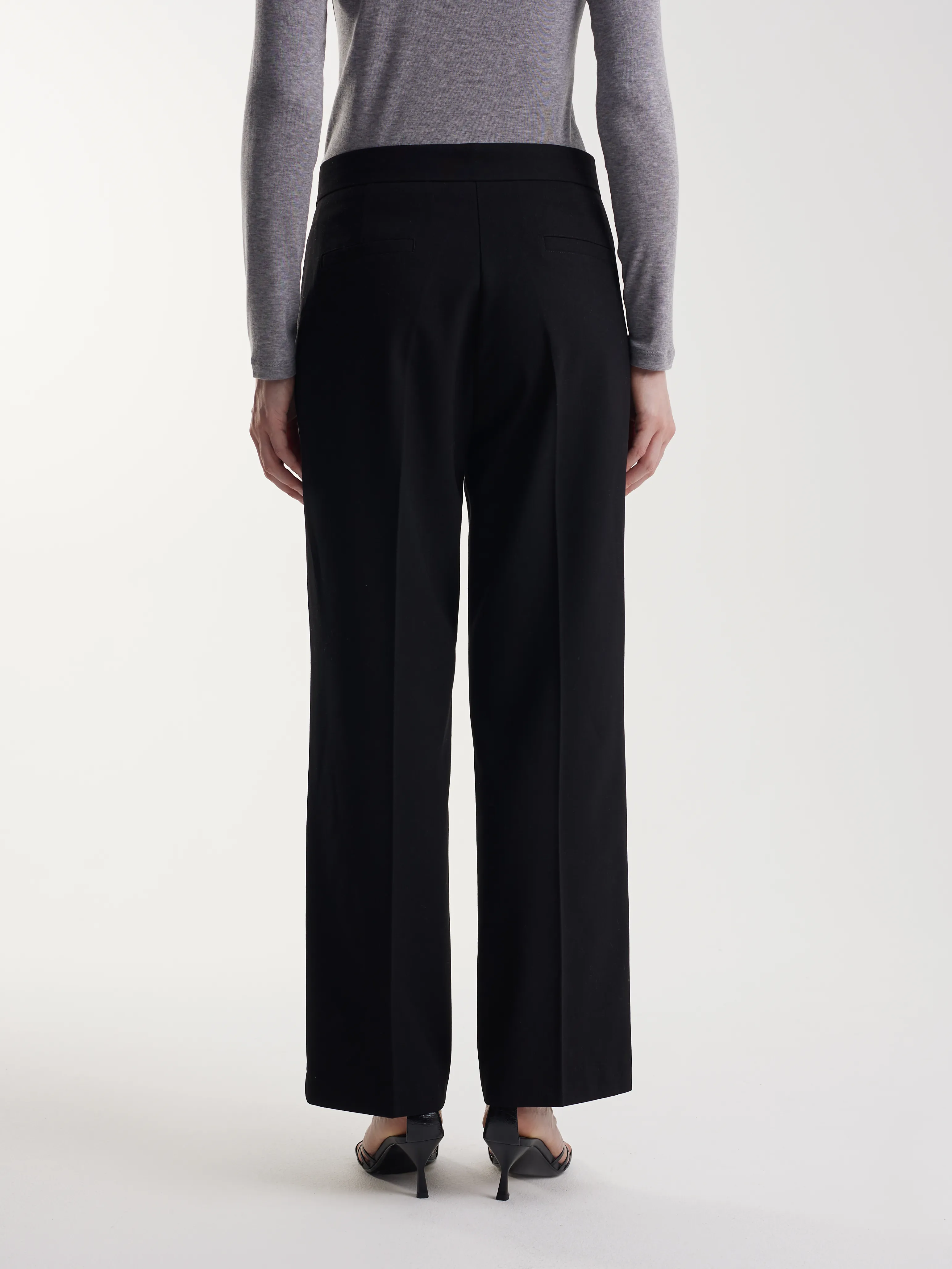 Брюки из костюмной поливискозы