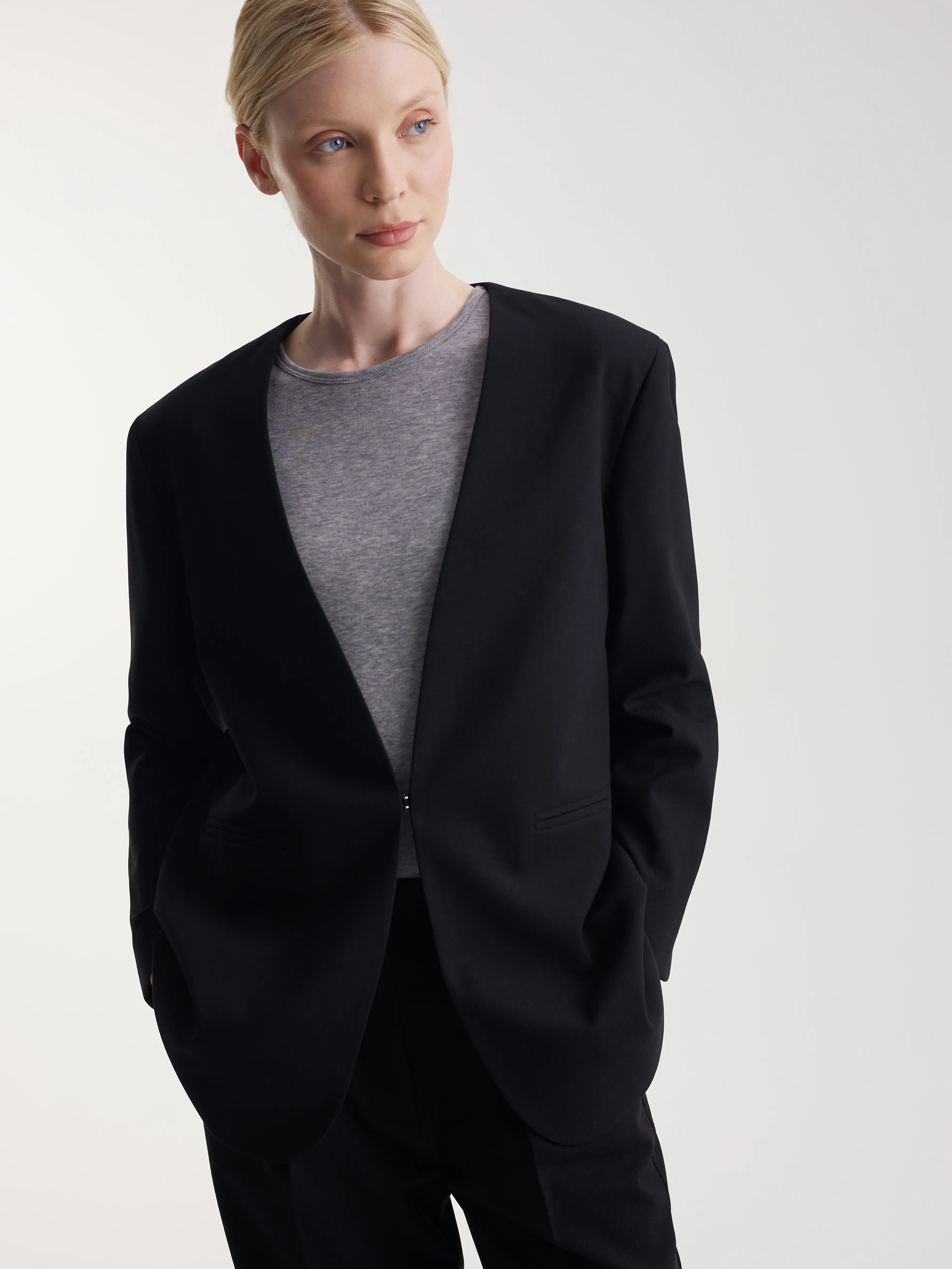 Жакет из костюмной поливискозы с добавлением шерсти
