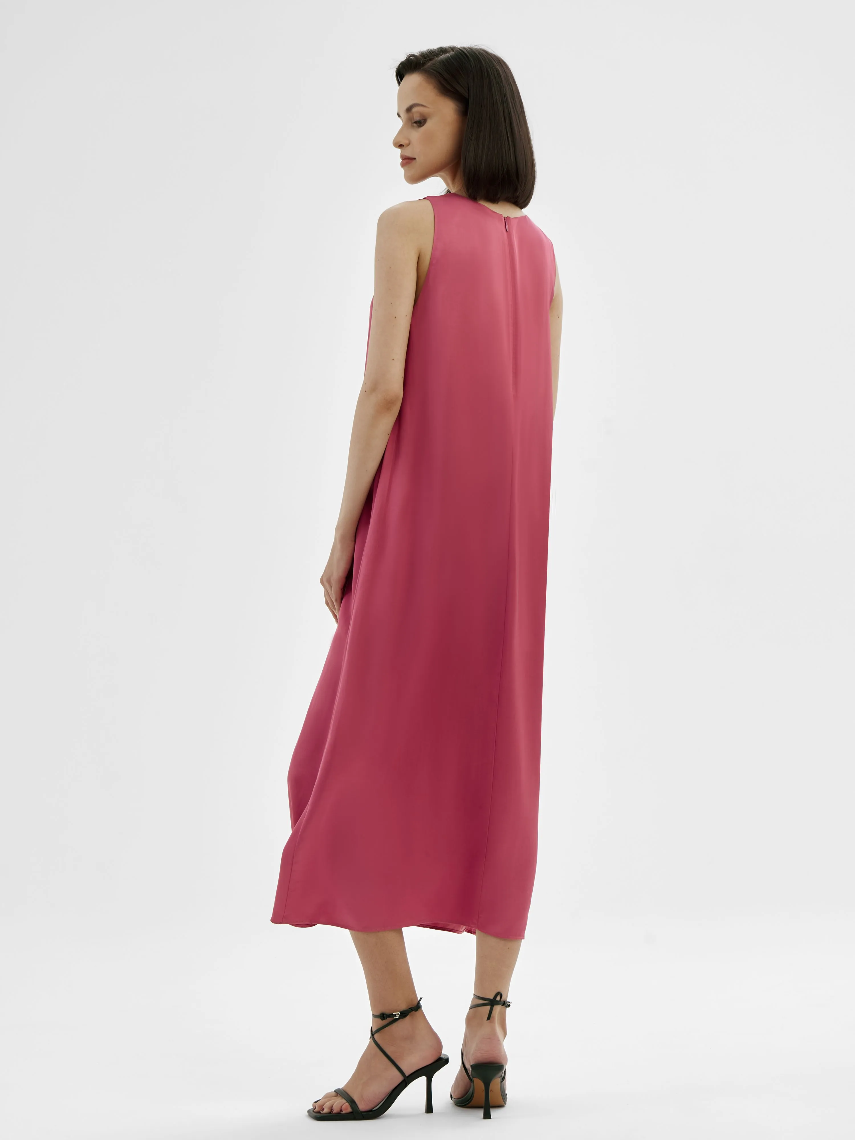 Струящееся платье из вискозы