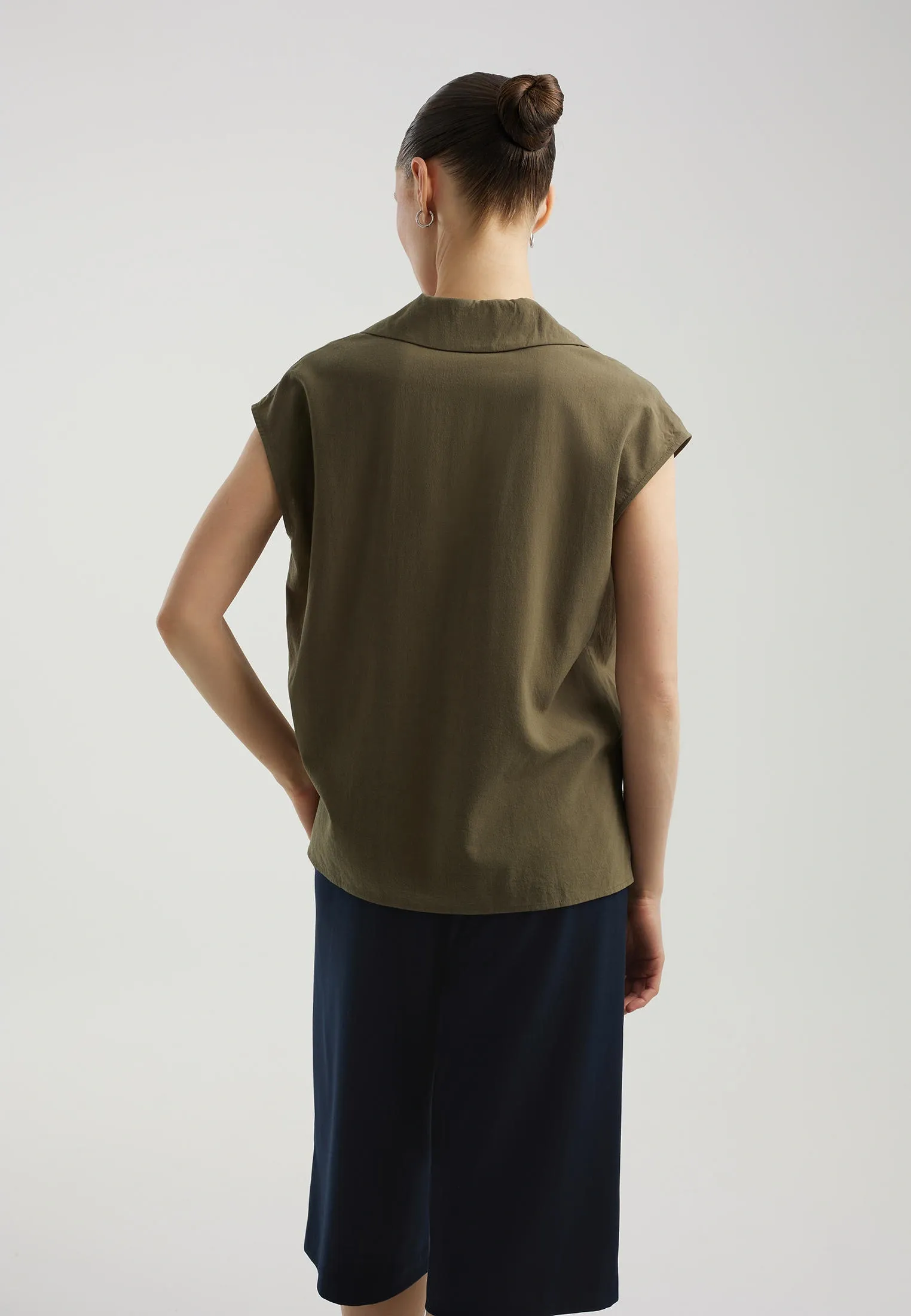 Блузка-поло с вискозой