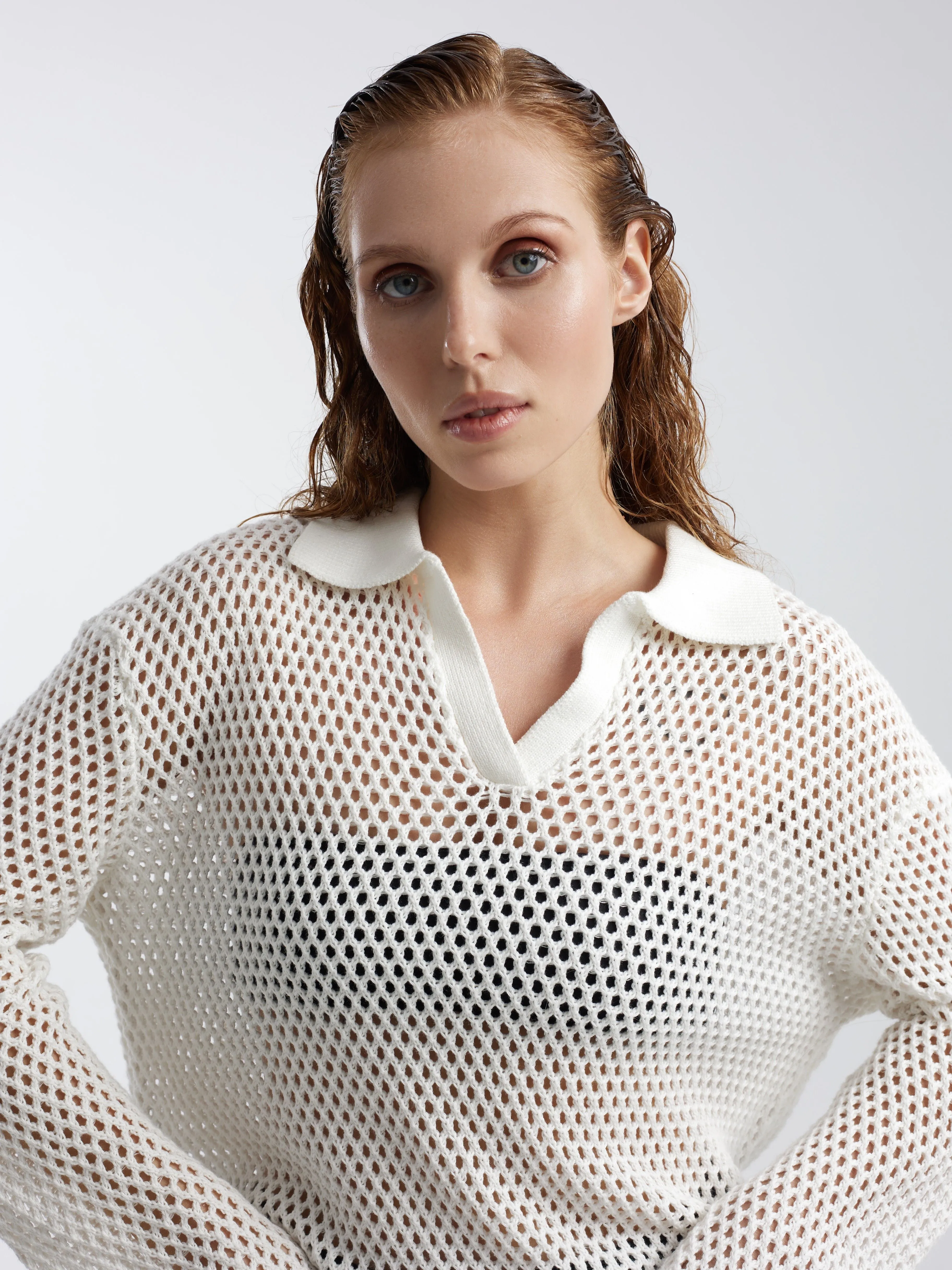 Вязаный джемпер кроше