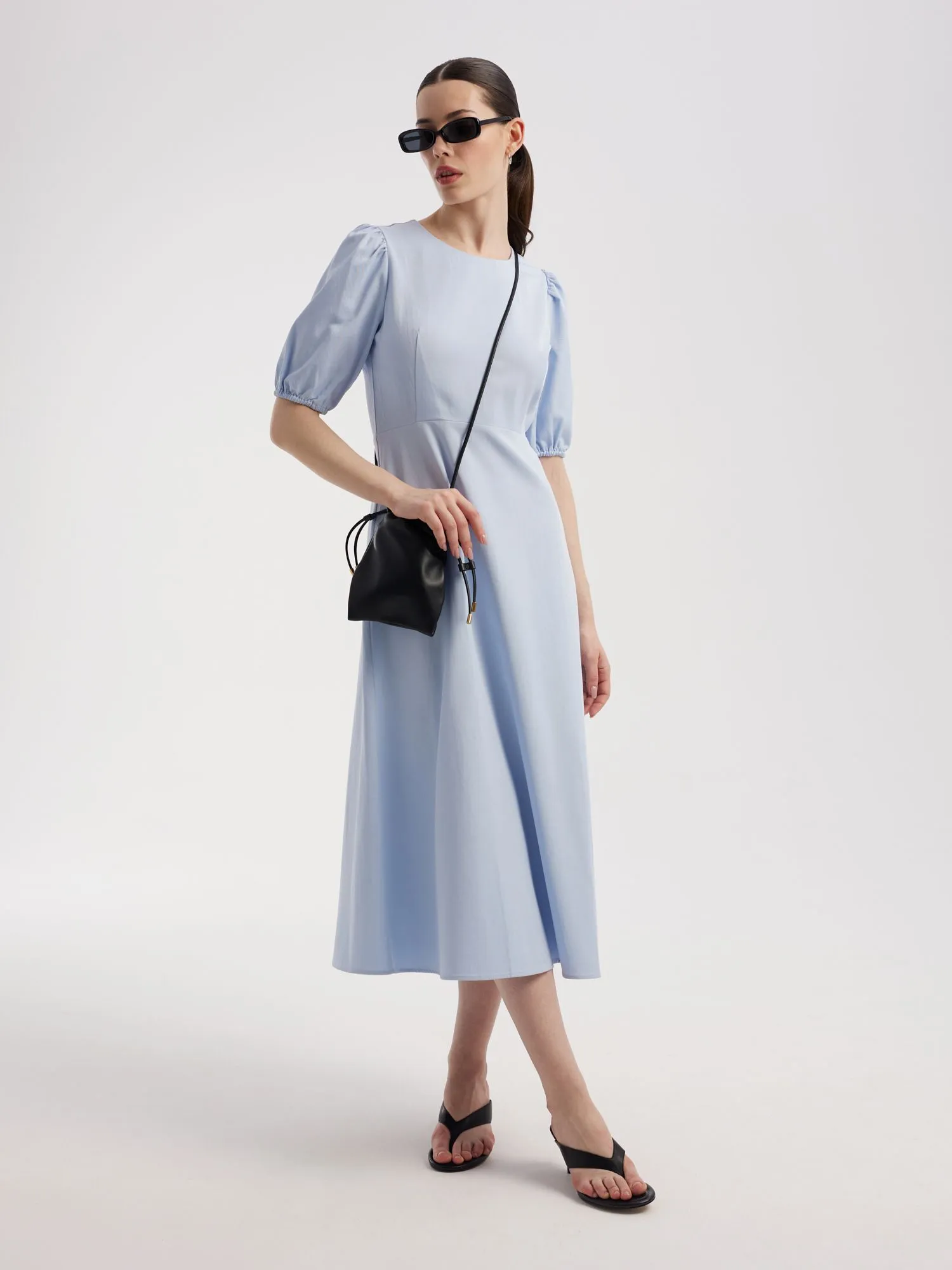 Платье миди с объемными рукавами