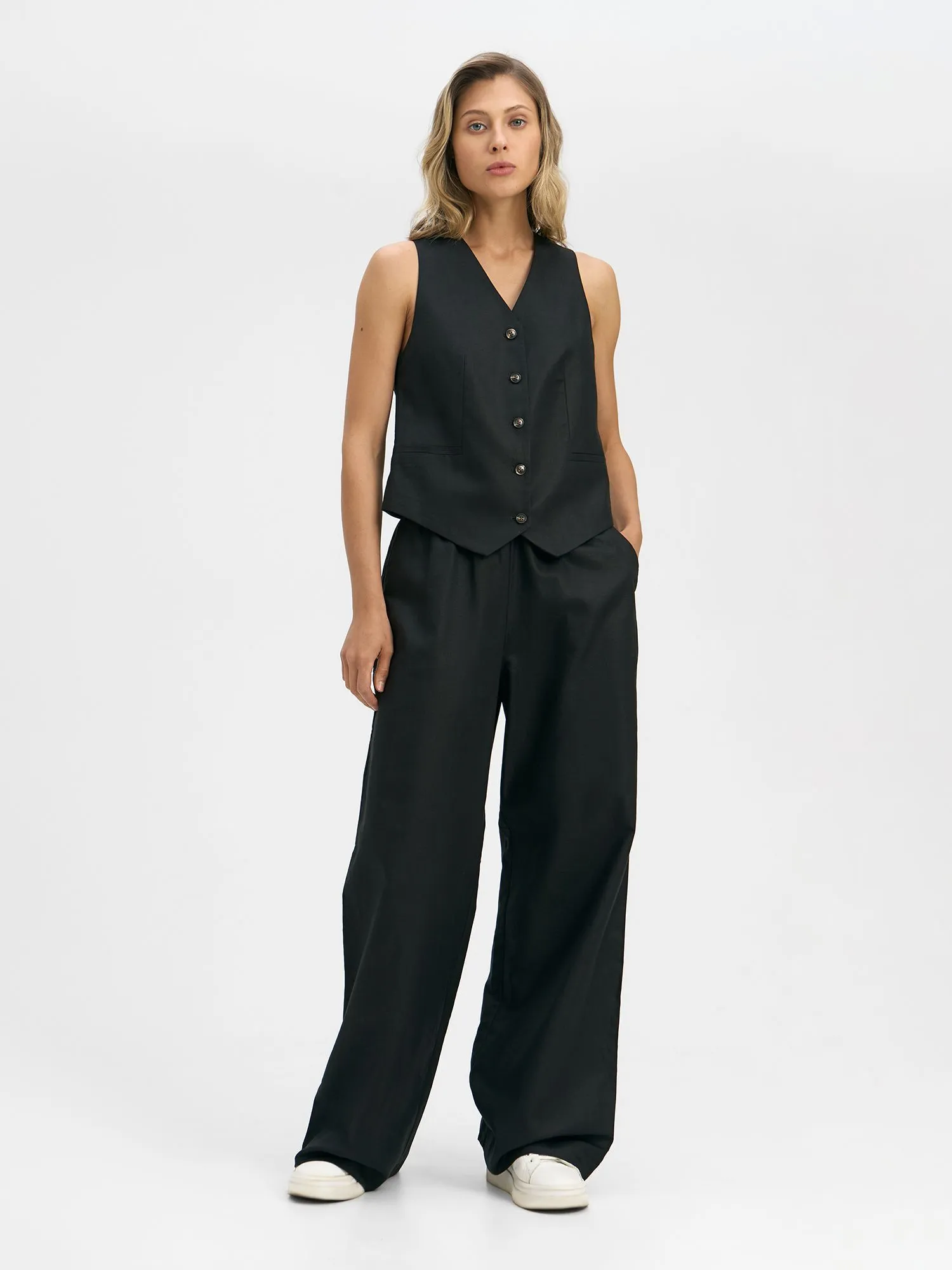 Льняной жилет