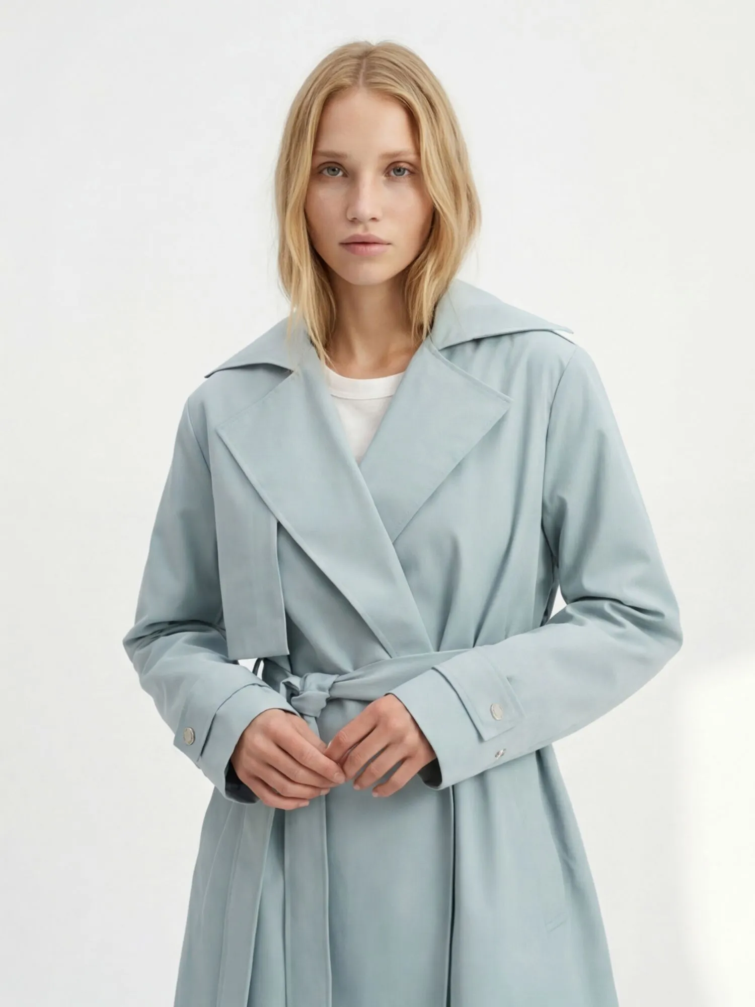 Тренч из переработанного океанического пластика REPREVE