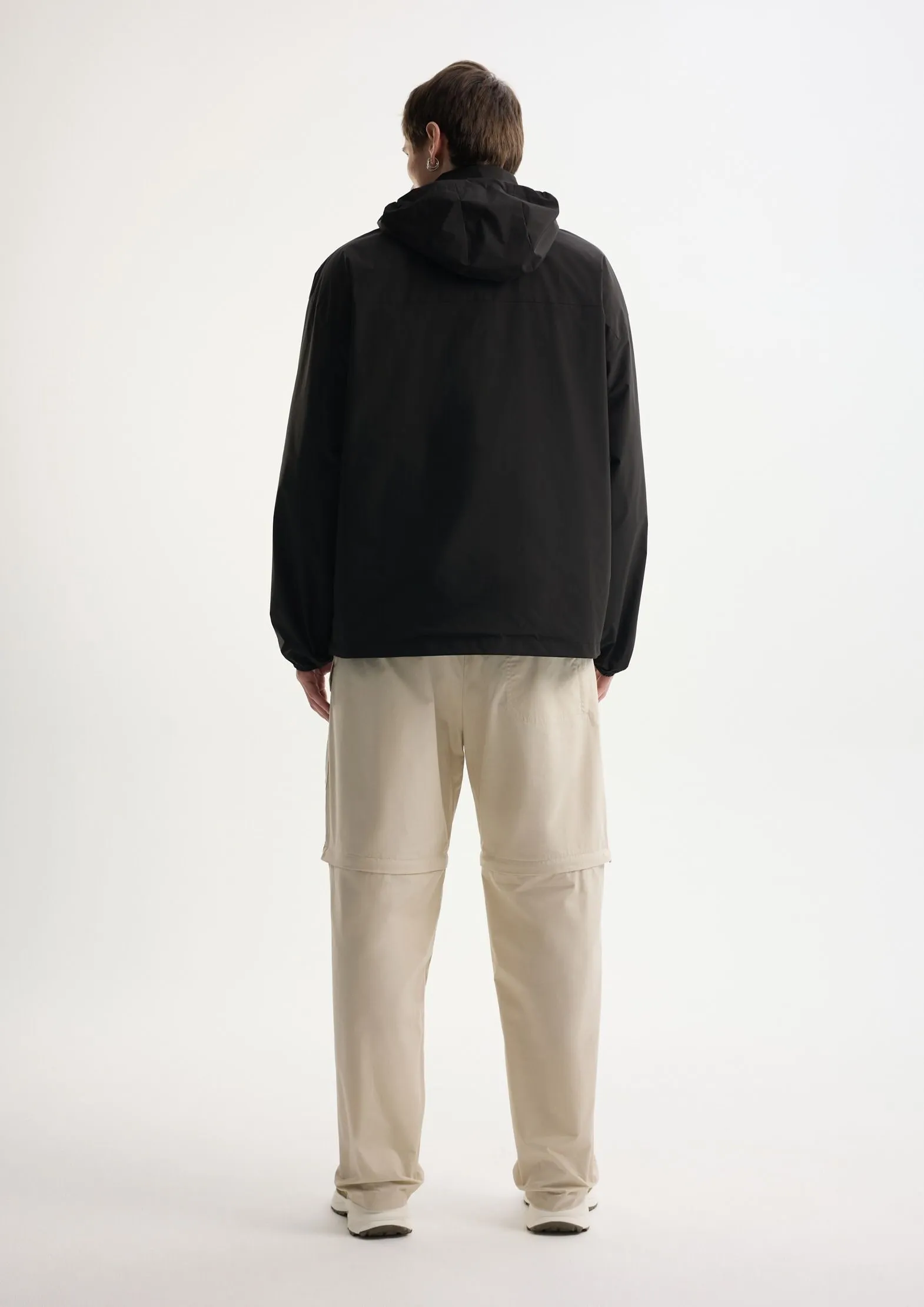 Ветровка из технологичной ткани на мембране 5000/5000