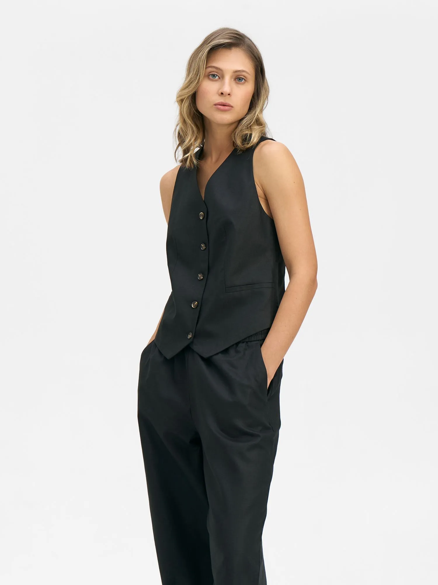 Льняной жилет