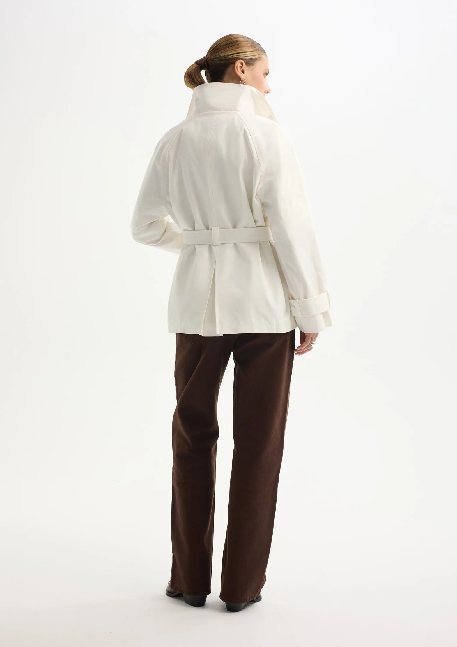 Укороченный плащ с влагозащитной пропиткой