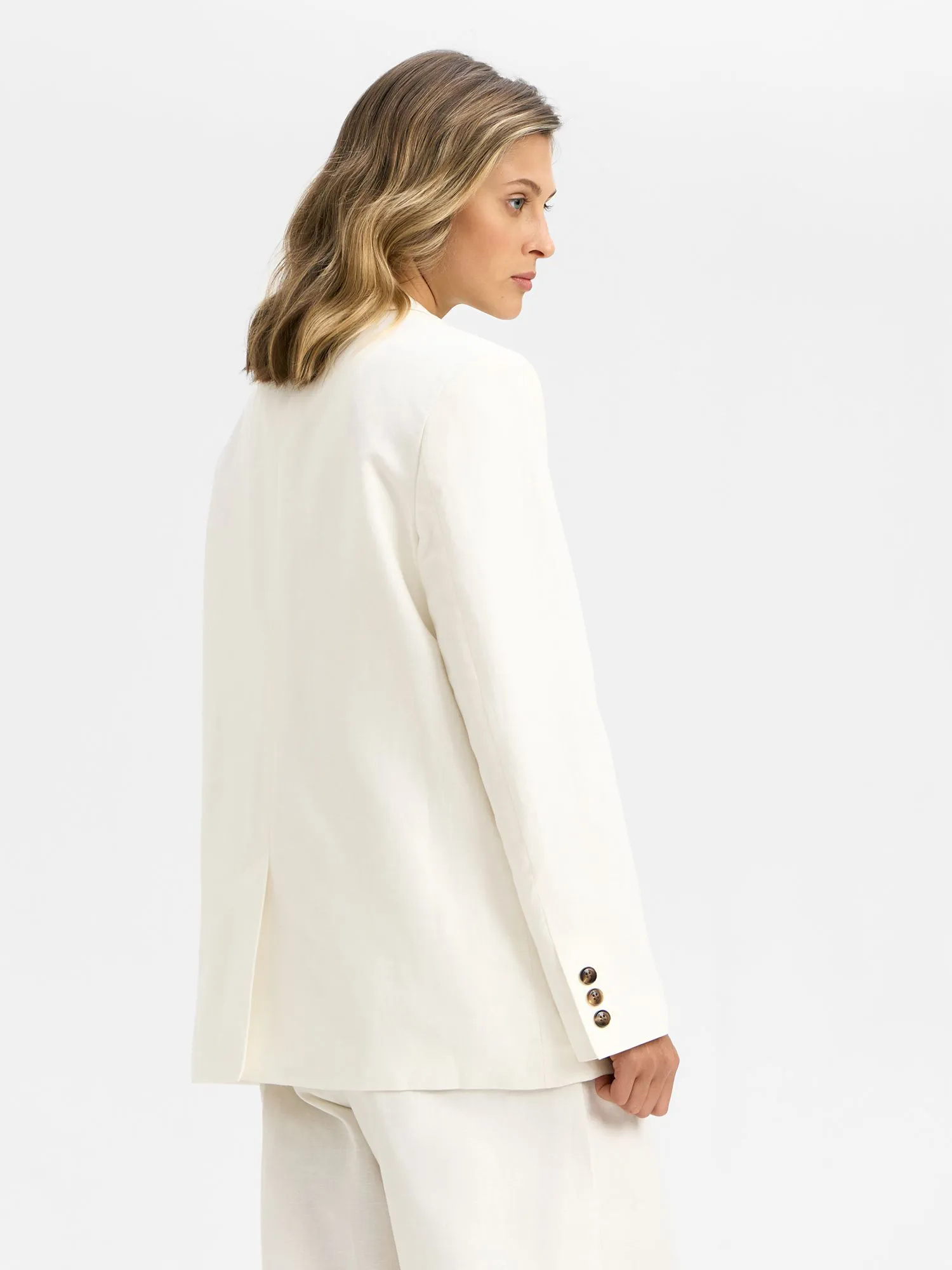 Однобортный льняной жакет