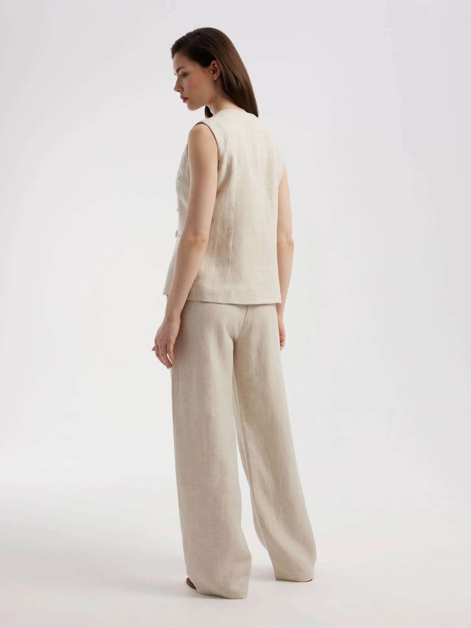 Жилет из льна и лиоцелла