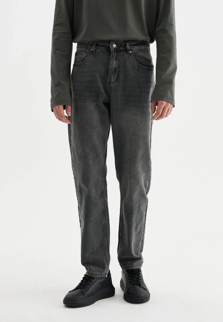 Джинсы Tapered fit