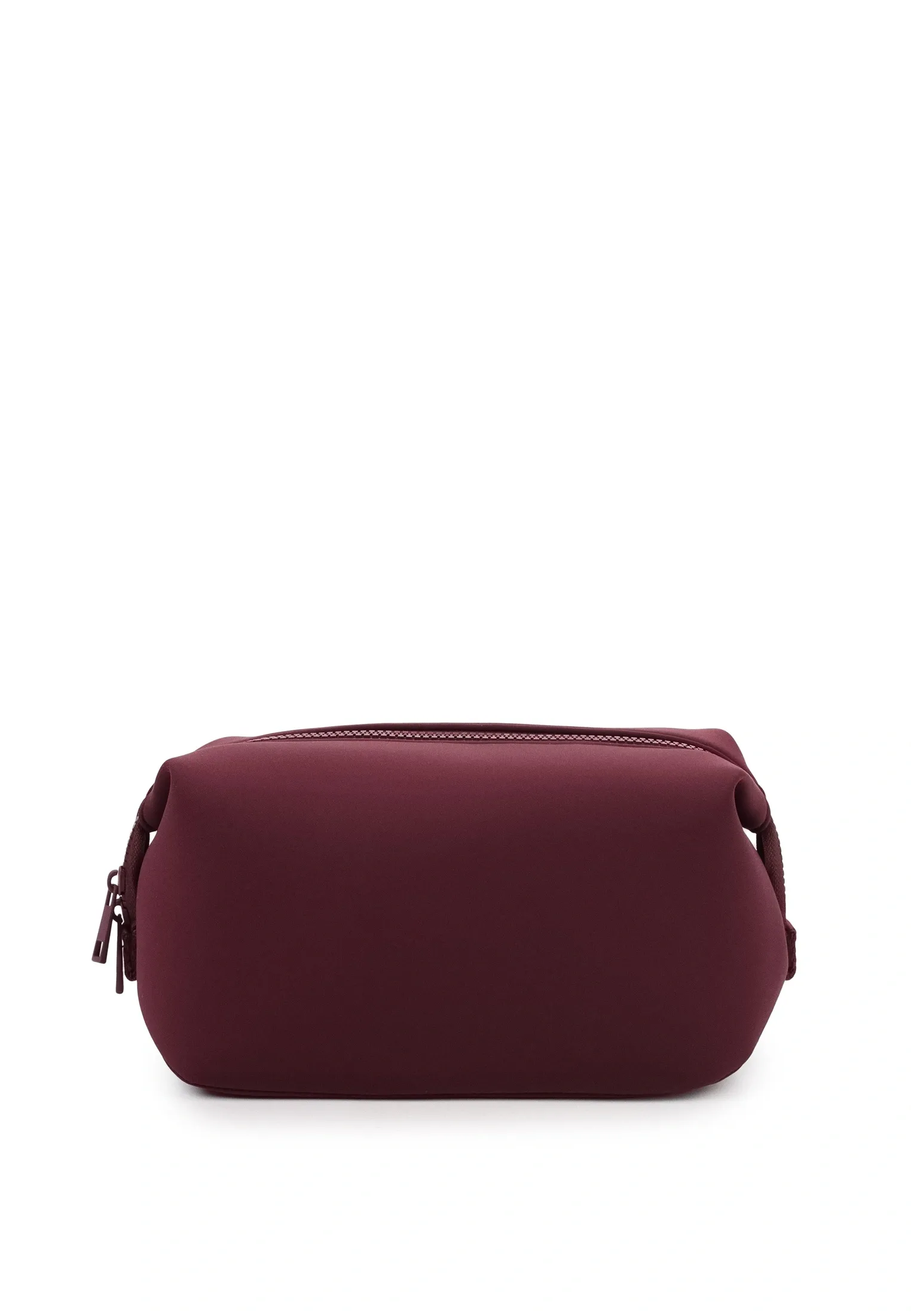 Косметичка из технологичной ткани