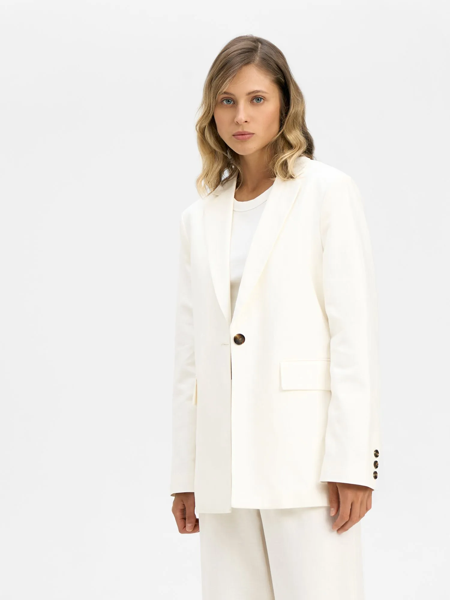 Однобортный льняной жакет