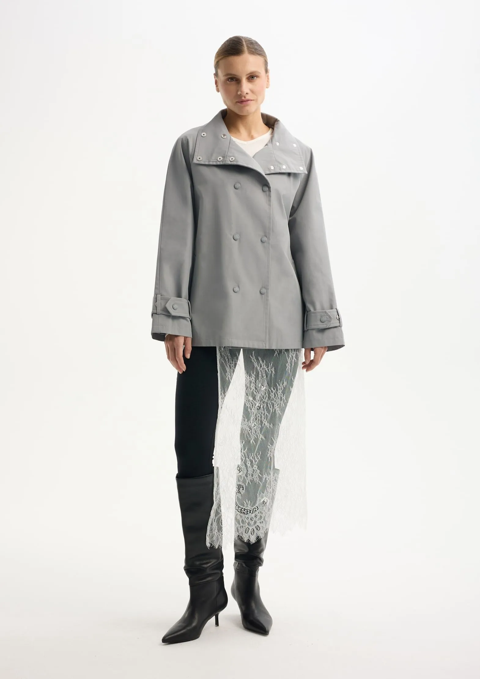 Укороченный плащ с влагозащитной пропиткой