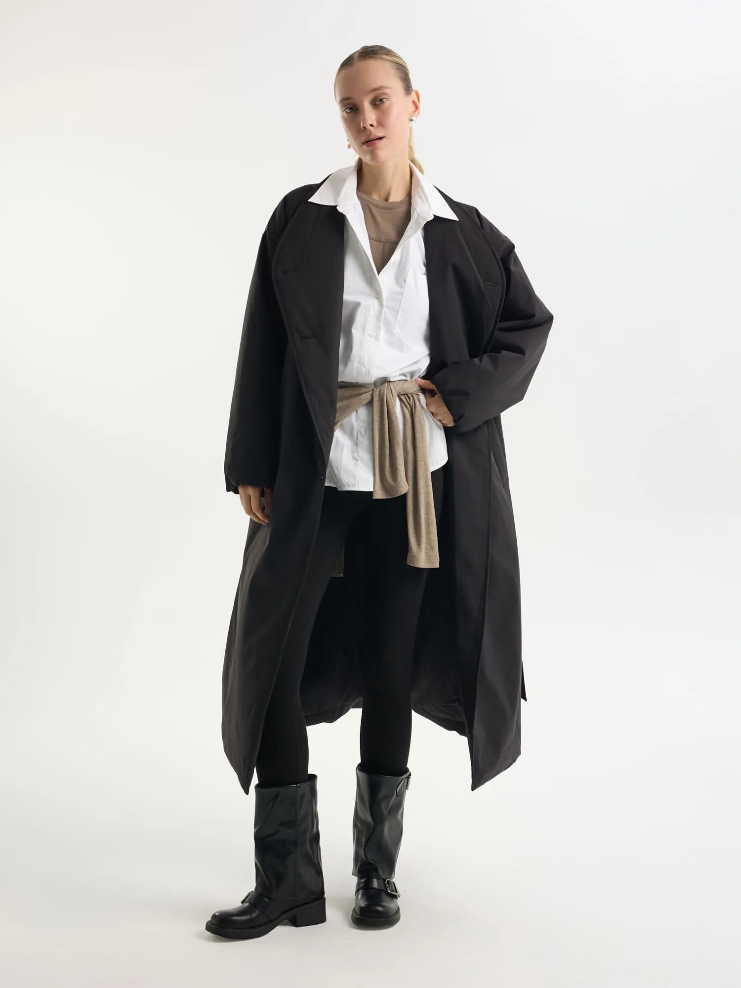 Утепленное пальто из переработанного океанического пластика