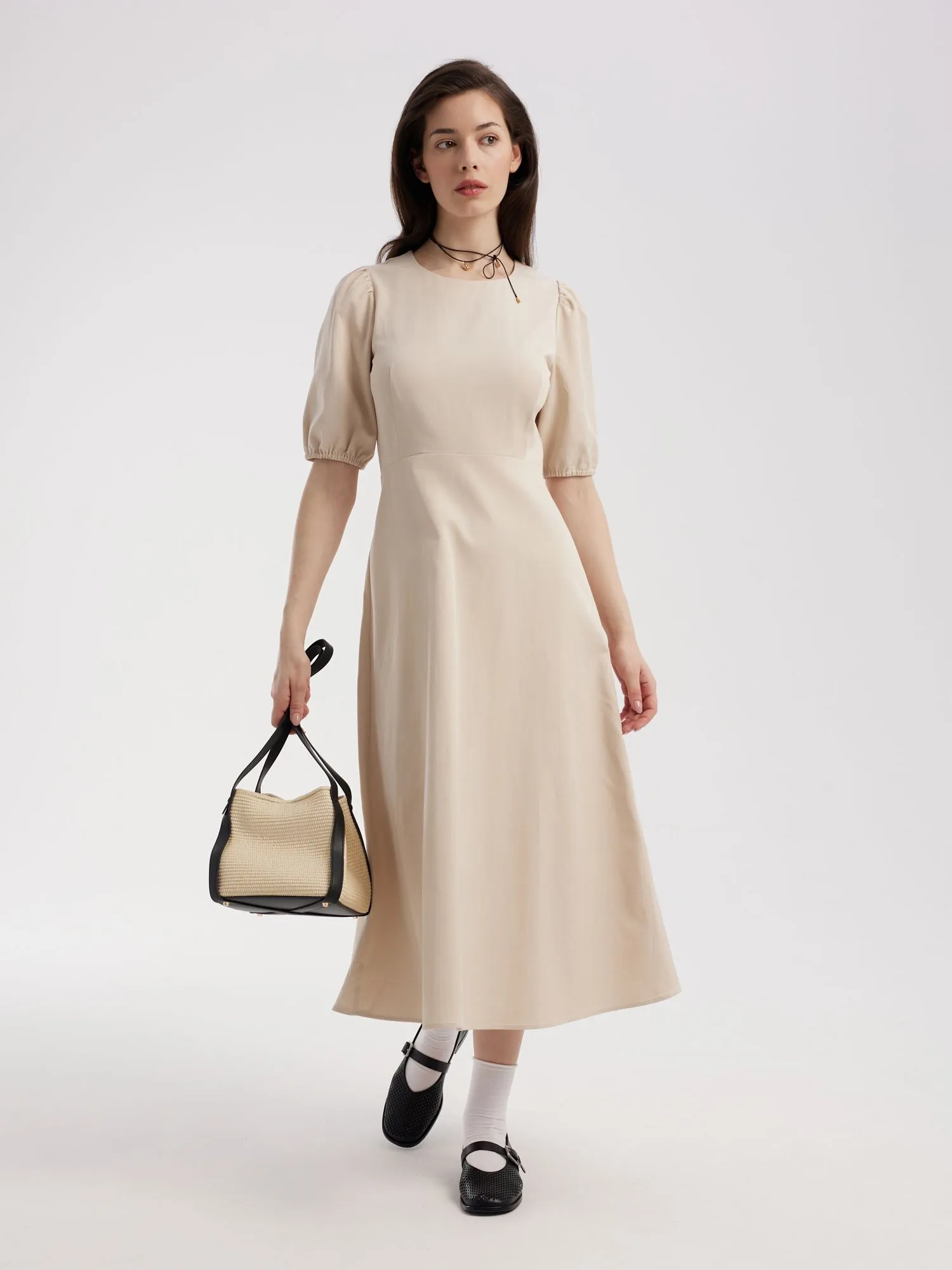 Платье миди с объемными рукавами
