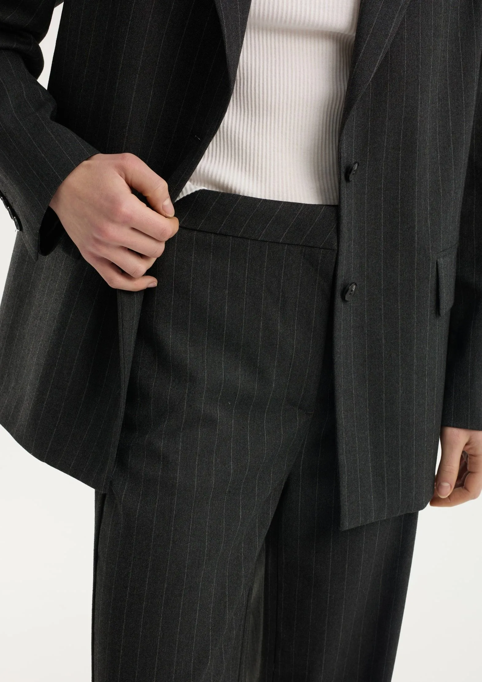 Прямые брюки в полоску