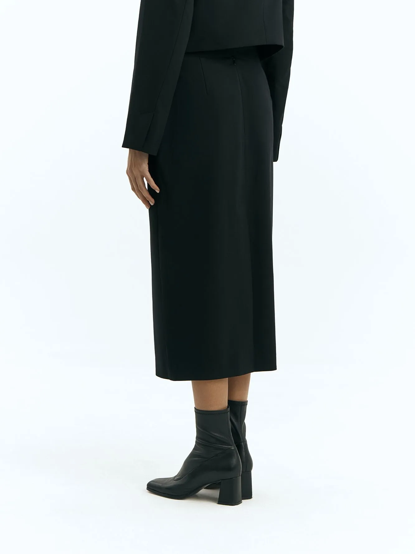 Облегающая юбка приталенного силуэта