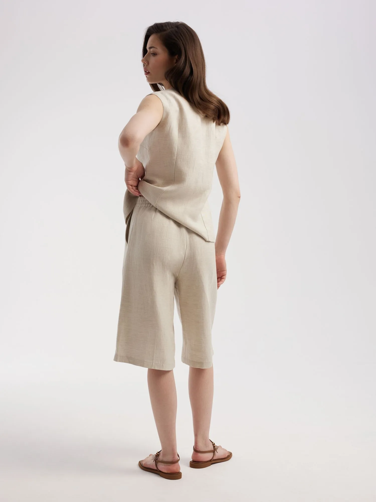 Шорты из льна и лиоцелла