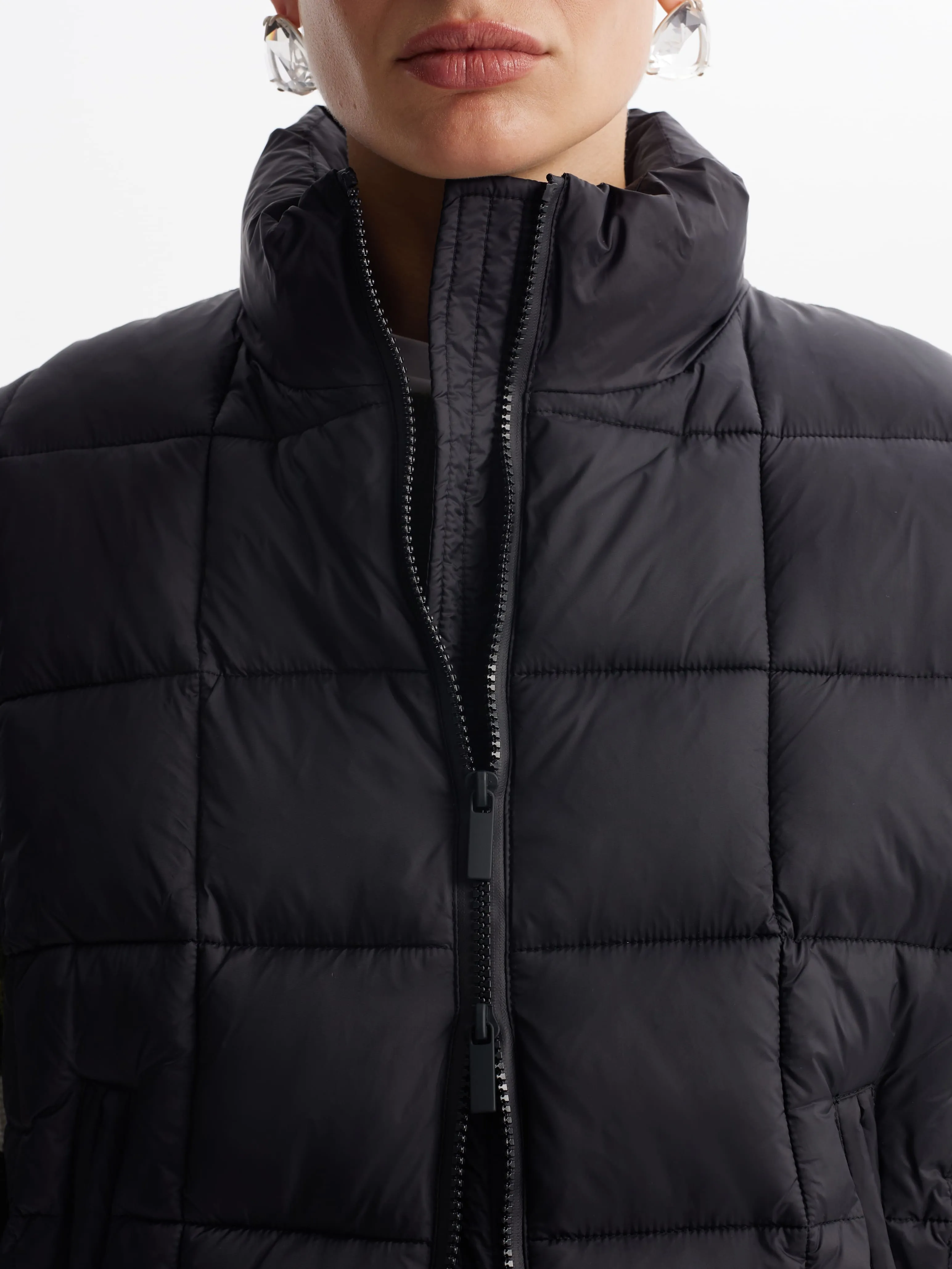 Укороченный жилет с утеплителем DuPont Sorona Aura