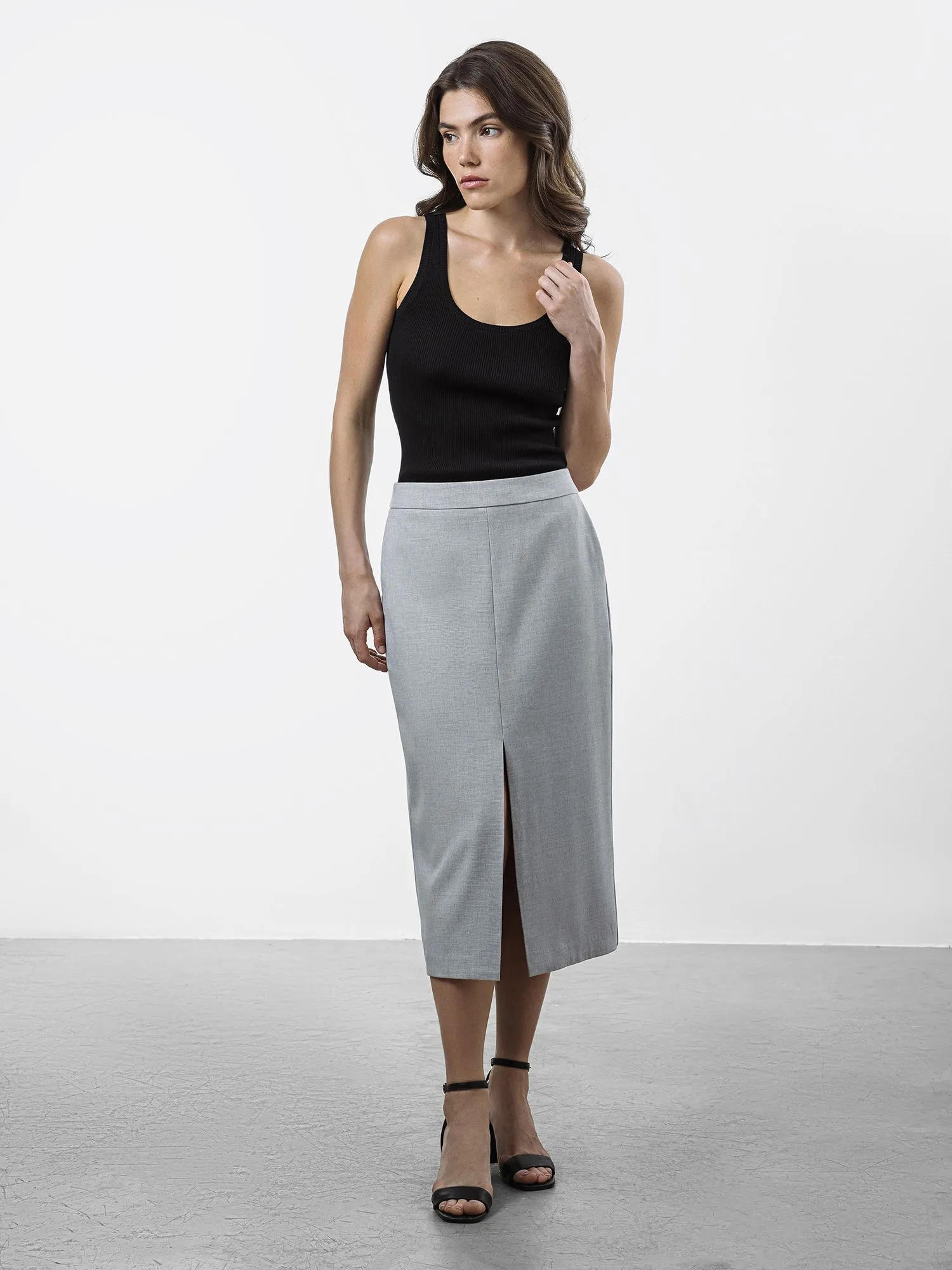 Классическая юбка с добавлением шерсти и льна