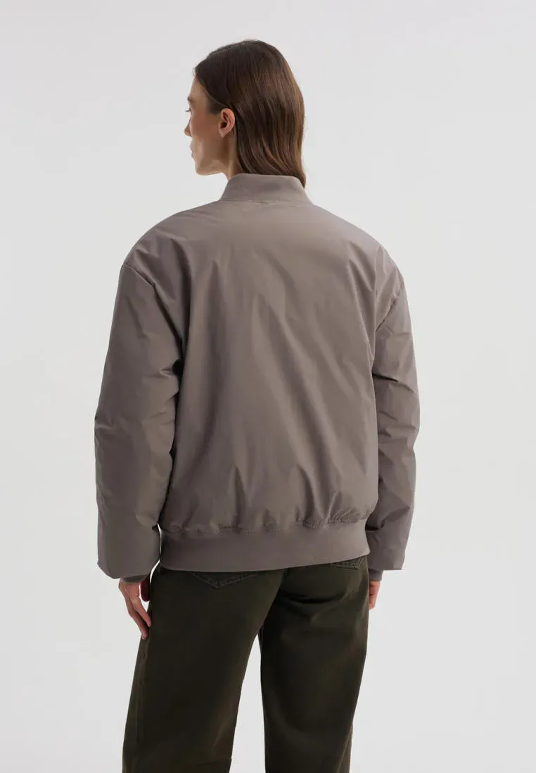 Утепленный бомбер из переработанного полиэстера на мембране