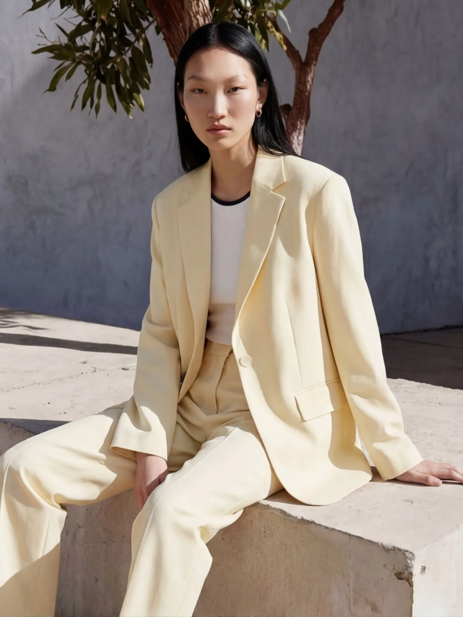 Однобортный жакет цвета сливочного масла