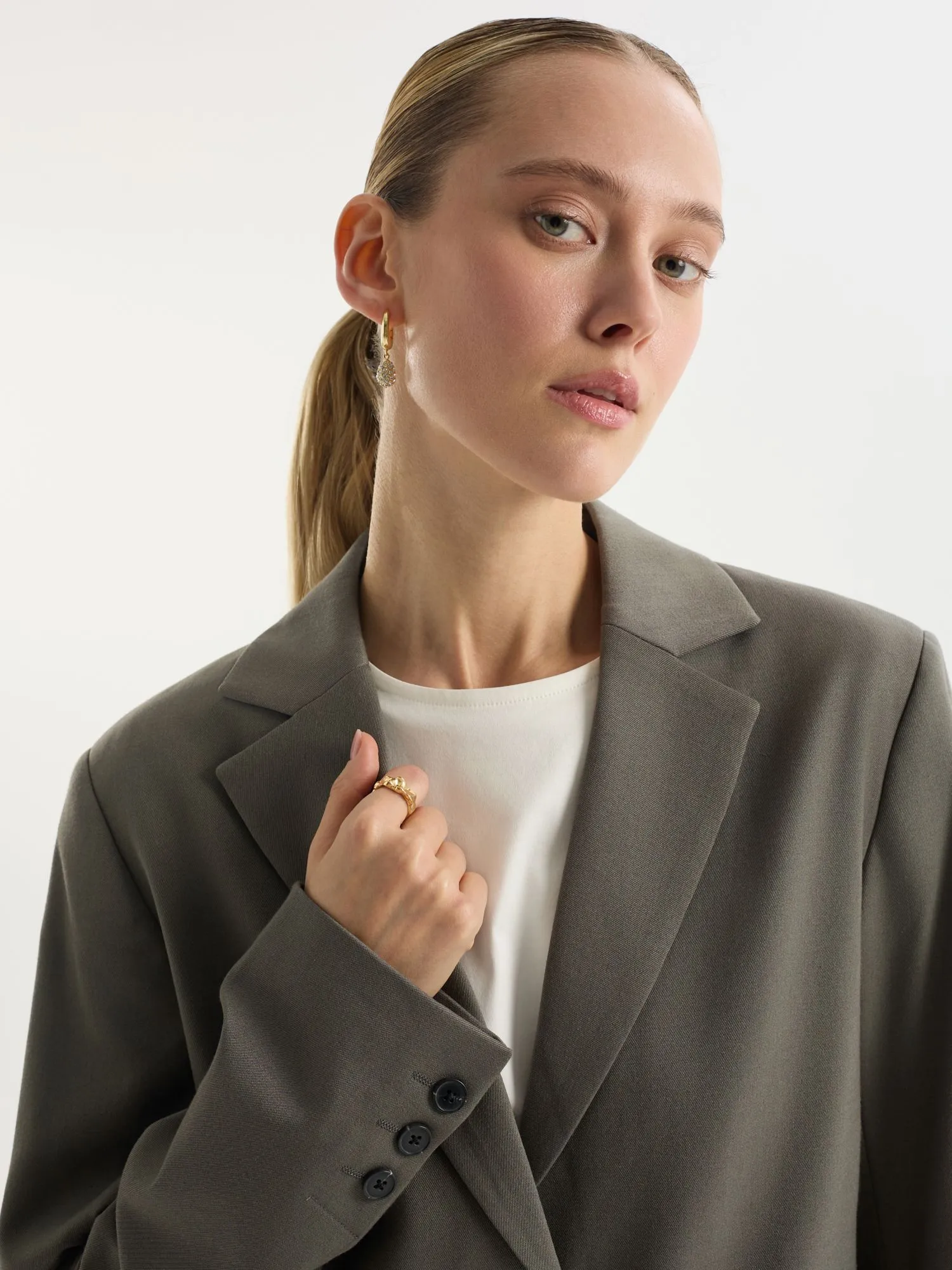 Однобортный жакет с добавлением шерсти и льна