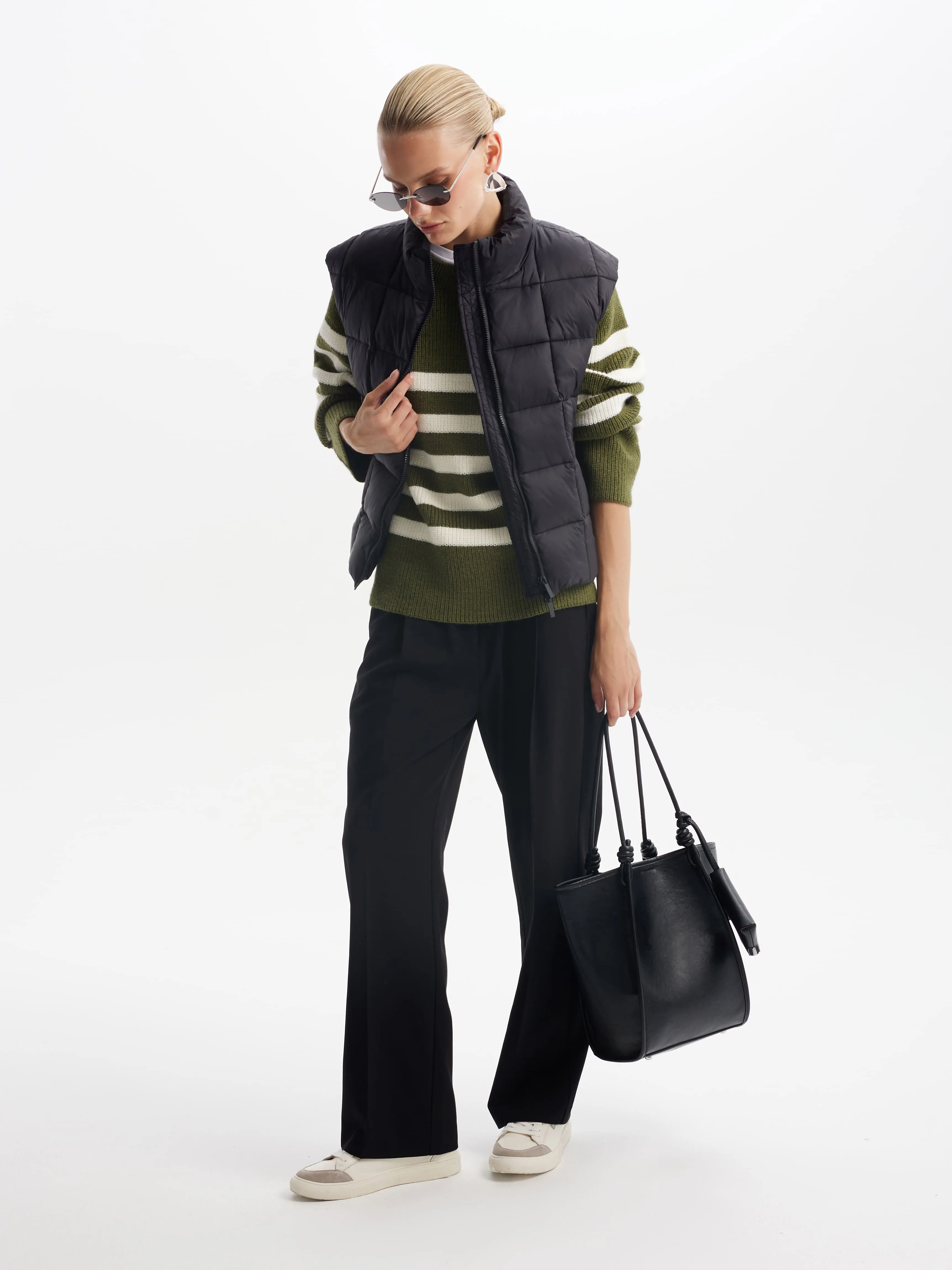 Укороченный жилет с утеплителем DuPont Sorona Aura