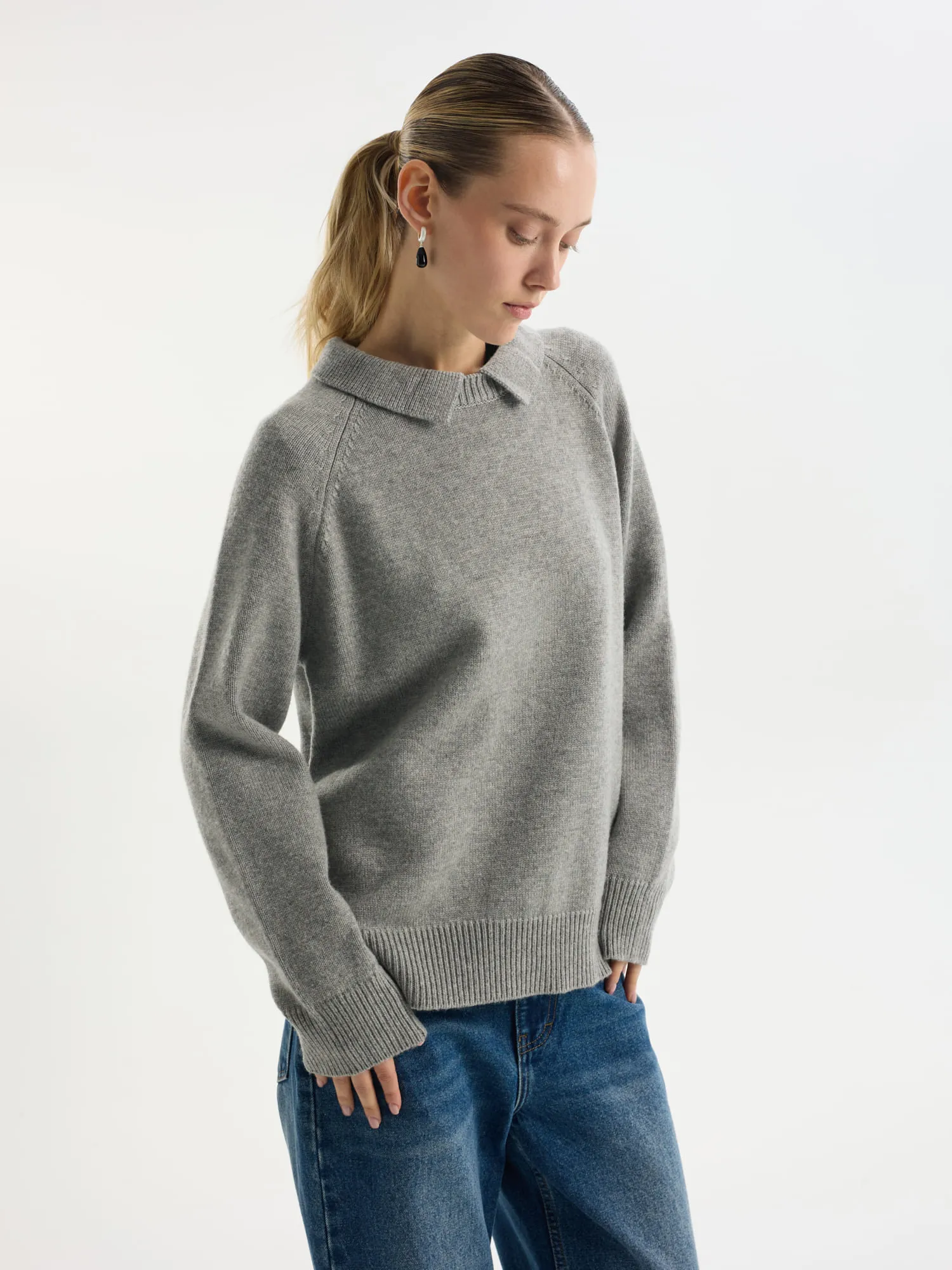 Джемпер с акцентным воротником