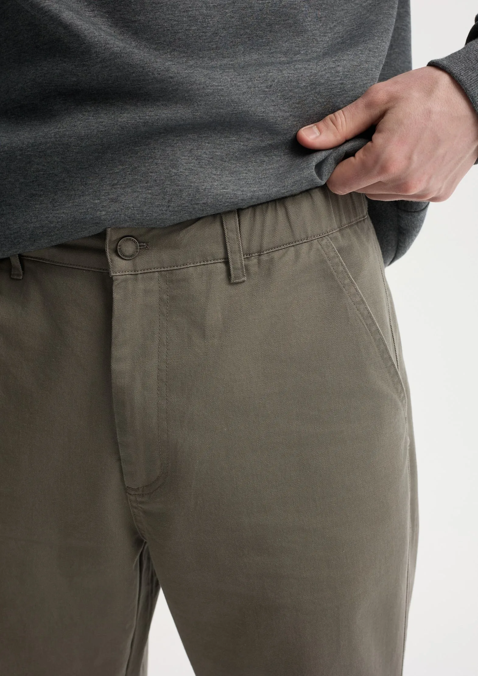 Брюки-чиносы из 100% хлопка 